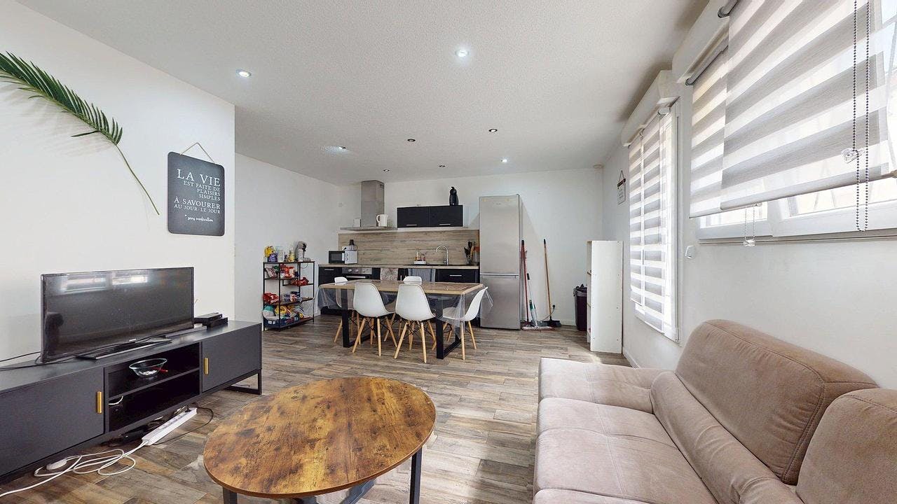 Pokój prywatny do wynajęcia za 375 € miesięcznie w mieście Nîmes, Rue Richelieu