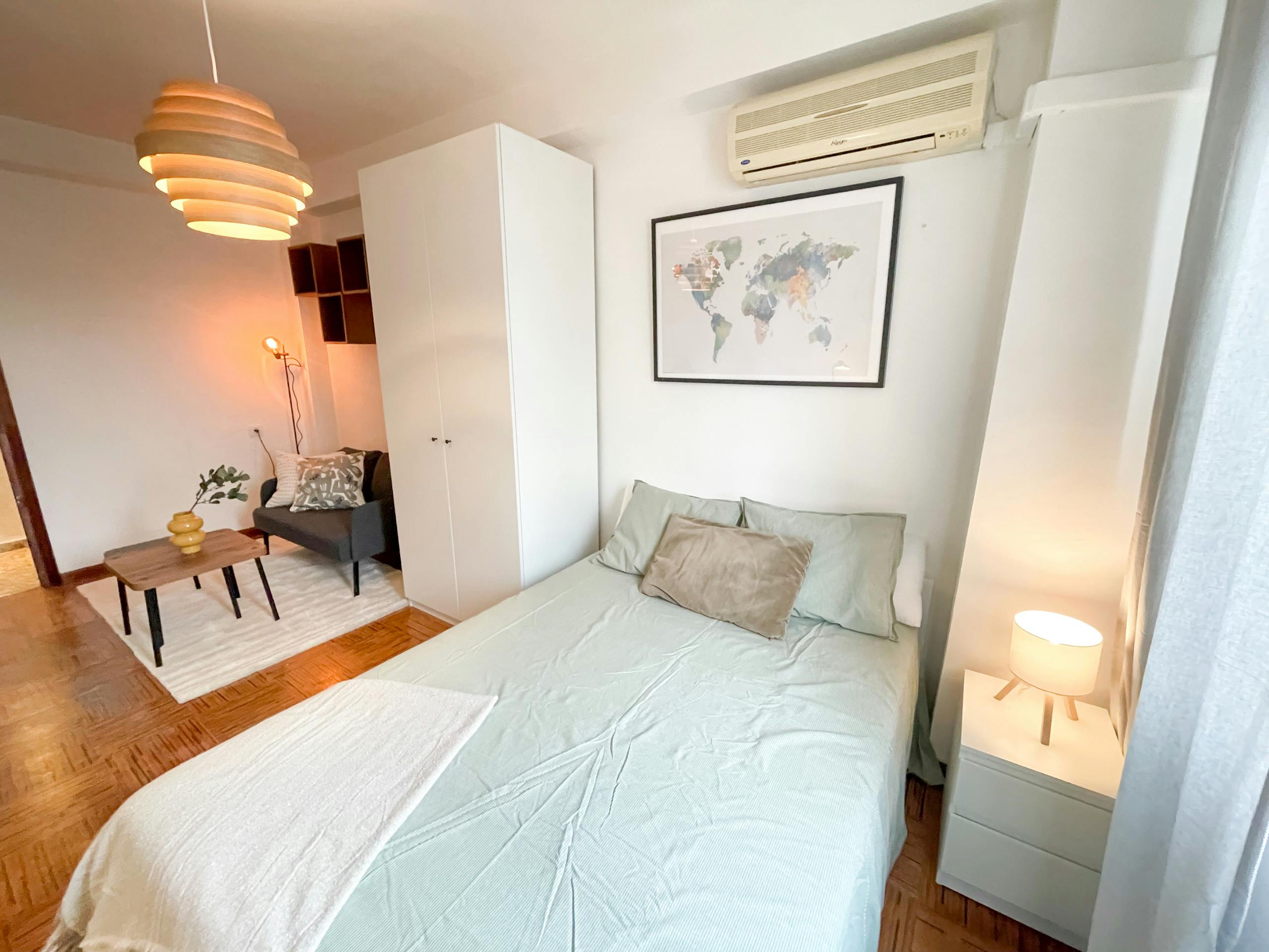 Calle Fortaleza, Sevilla preview