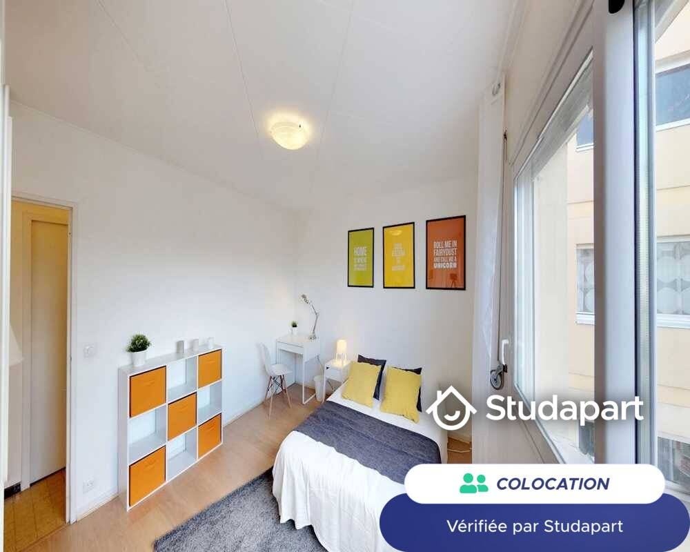 Private room for rent on Rue Marius Berliet, Lyon