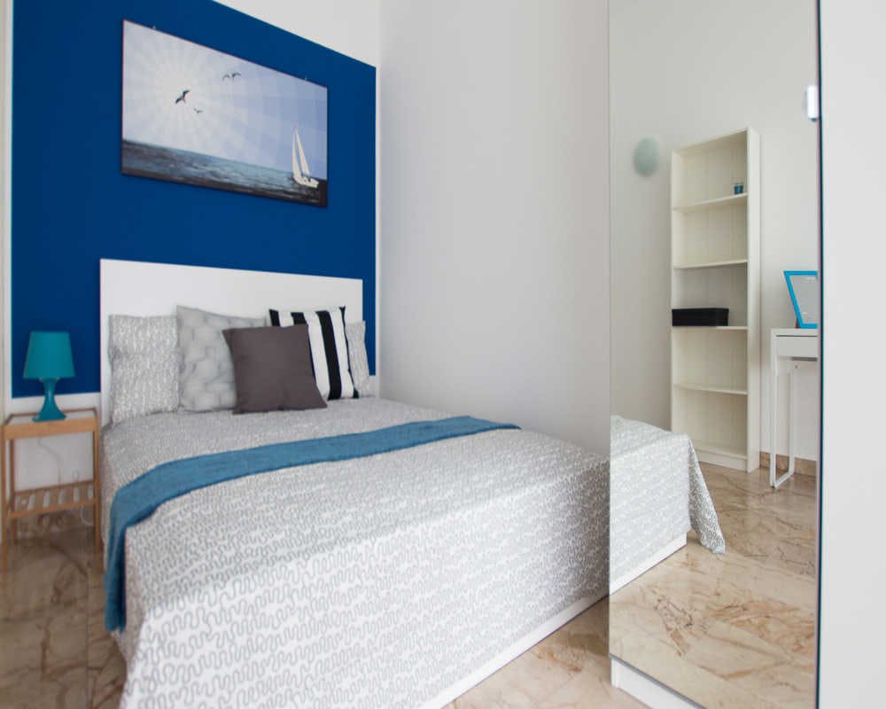 Private room for rent for €570 per month in Milan, Via Alfonso Capecelatro