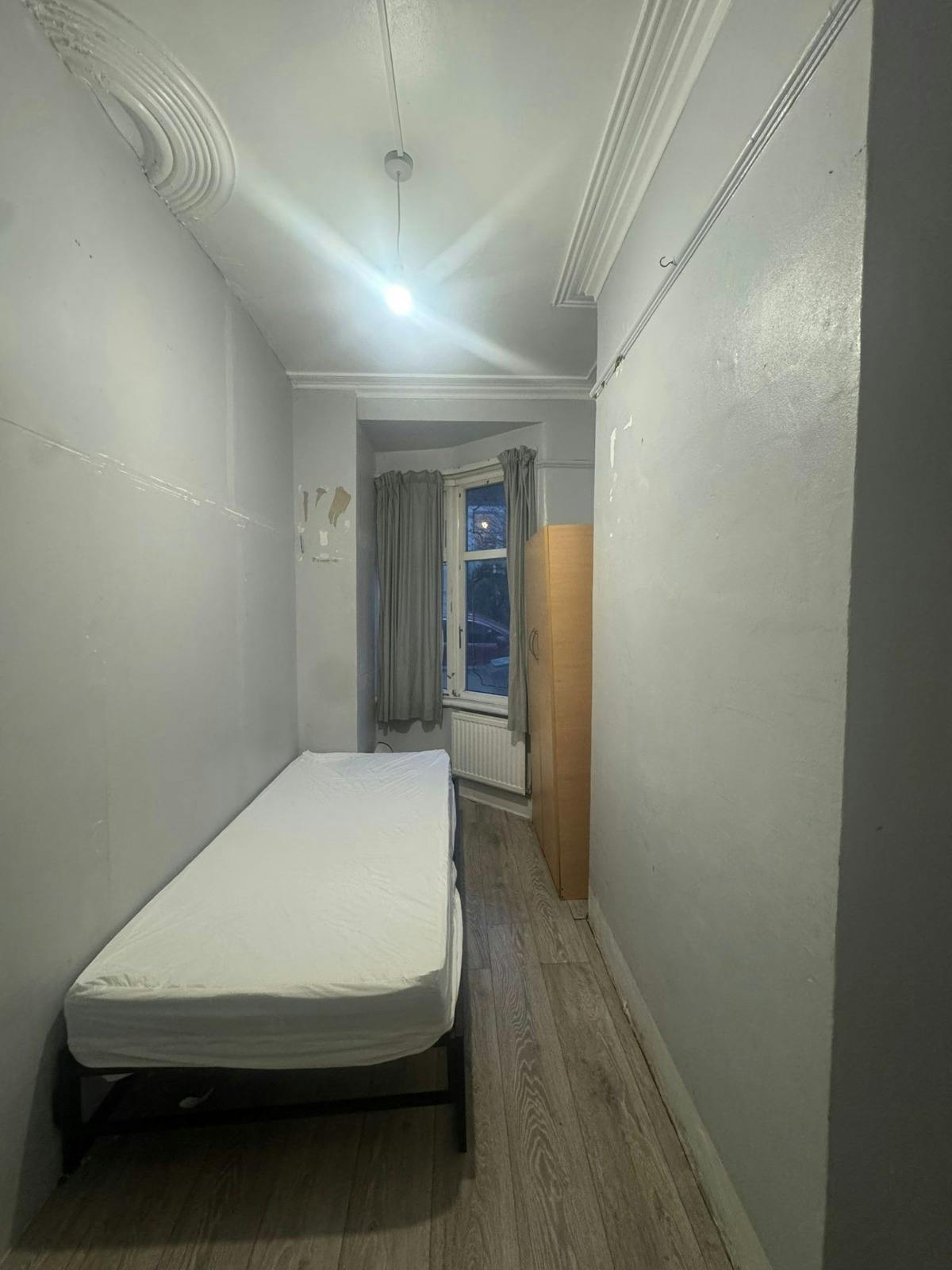 Quarto privado para alugar por £ 650 por mês em London, Gloucester Road