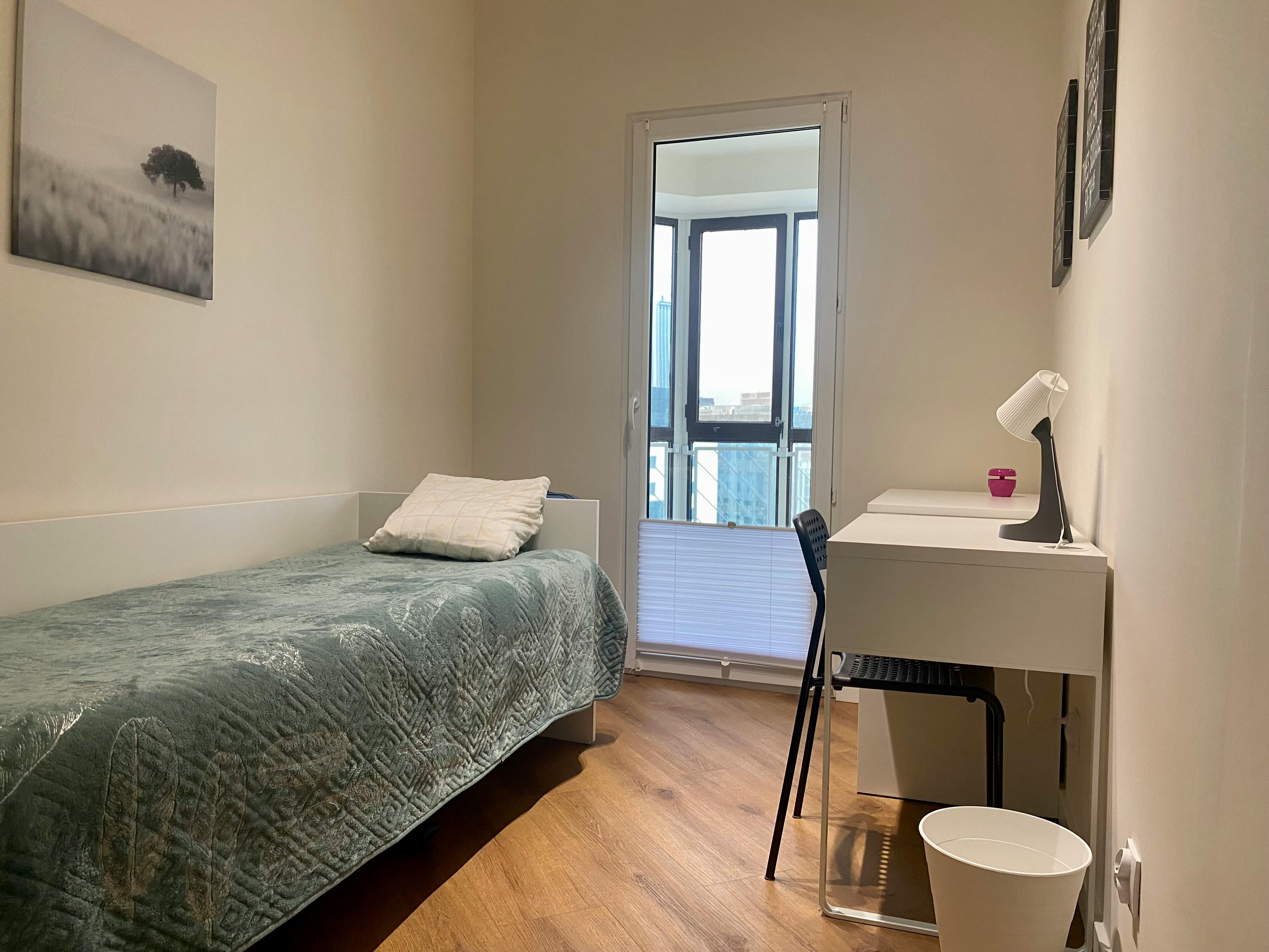 Miedziana, Warsaw preview