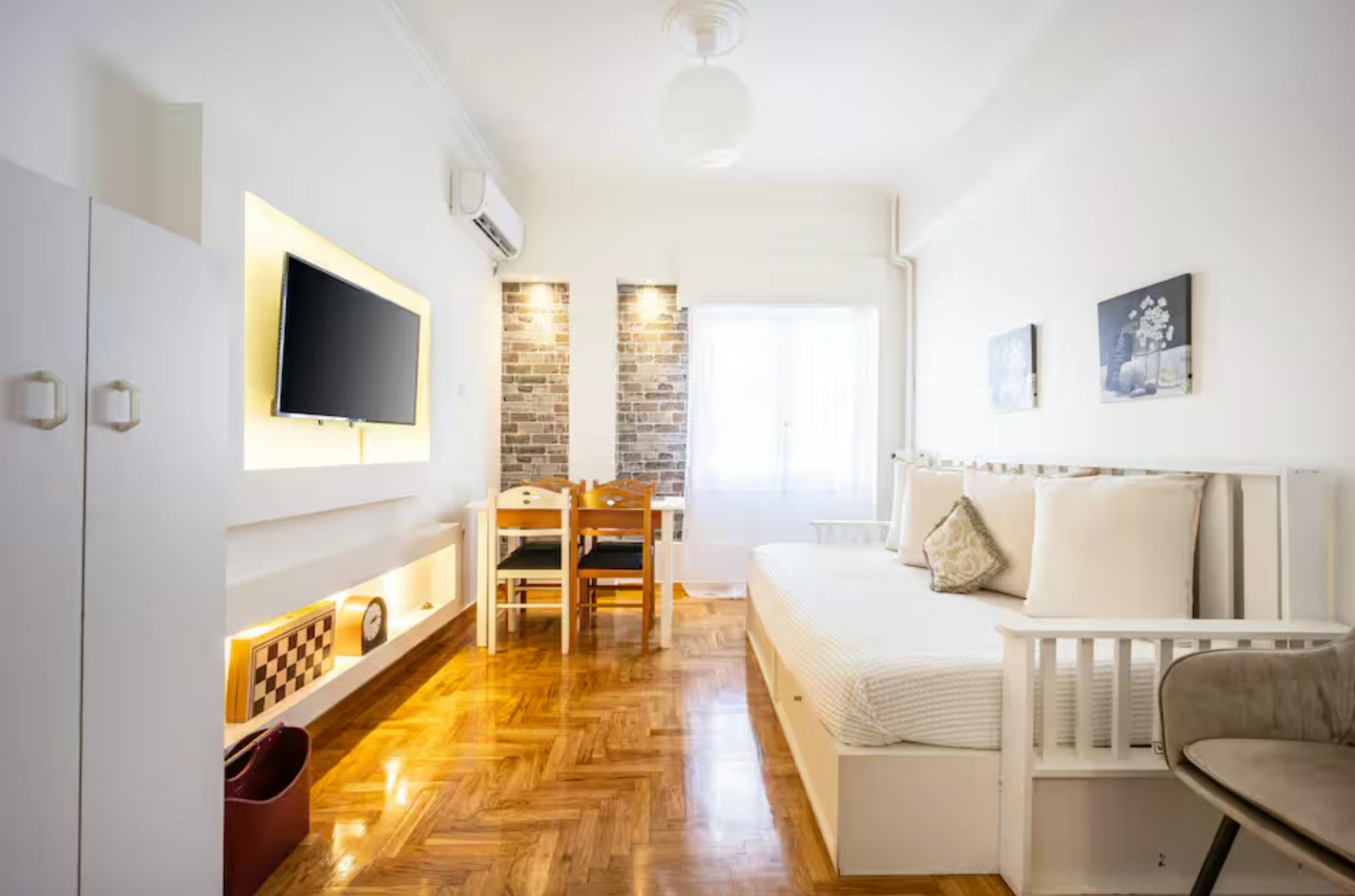 Zacharitsa, Athina preview