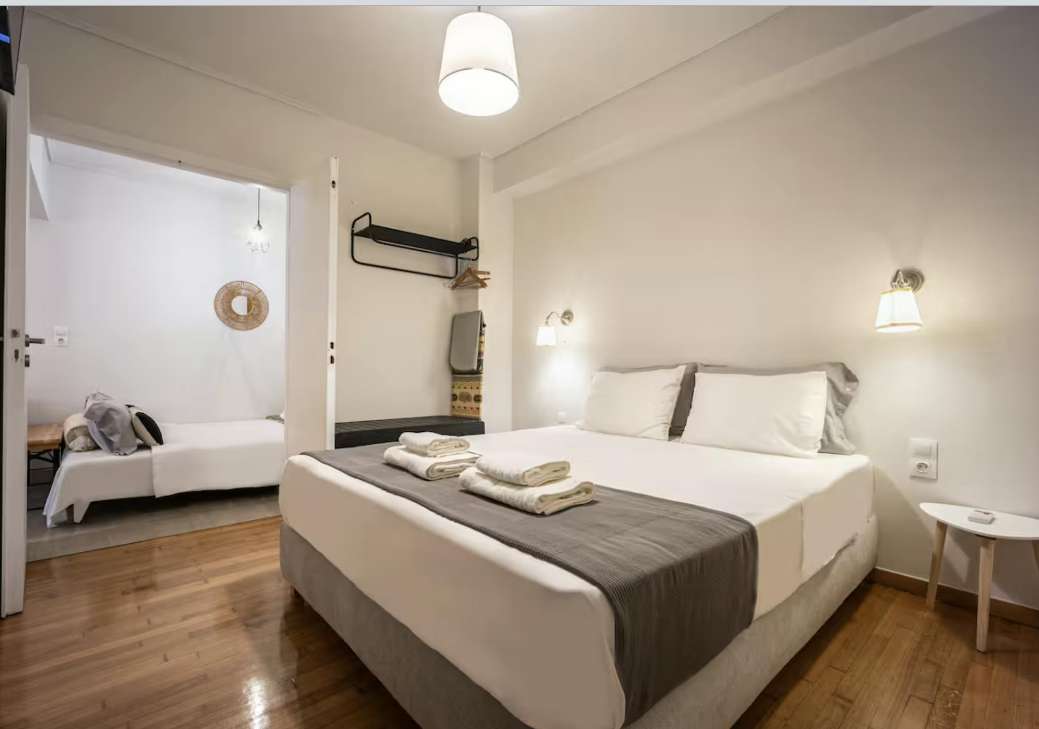 Apartment for rent for €900 per month in Athina, Rovertou Galli