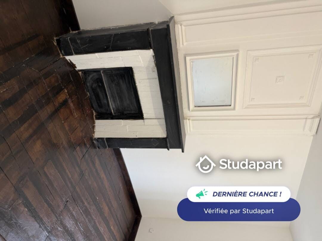 Casa en alquiler por 700 € al mes en Poitiers, Rue de la Cathédrale