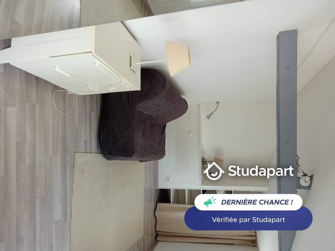 Будинок за оренду для 560 EUR на місяць у Saint-Cyr-sur-Loire, Rue du Docteur Calmette