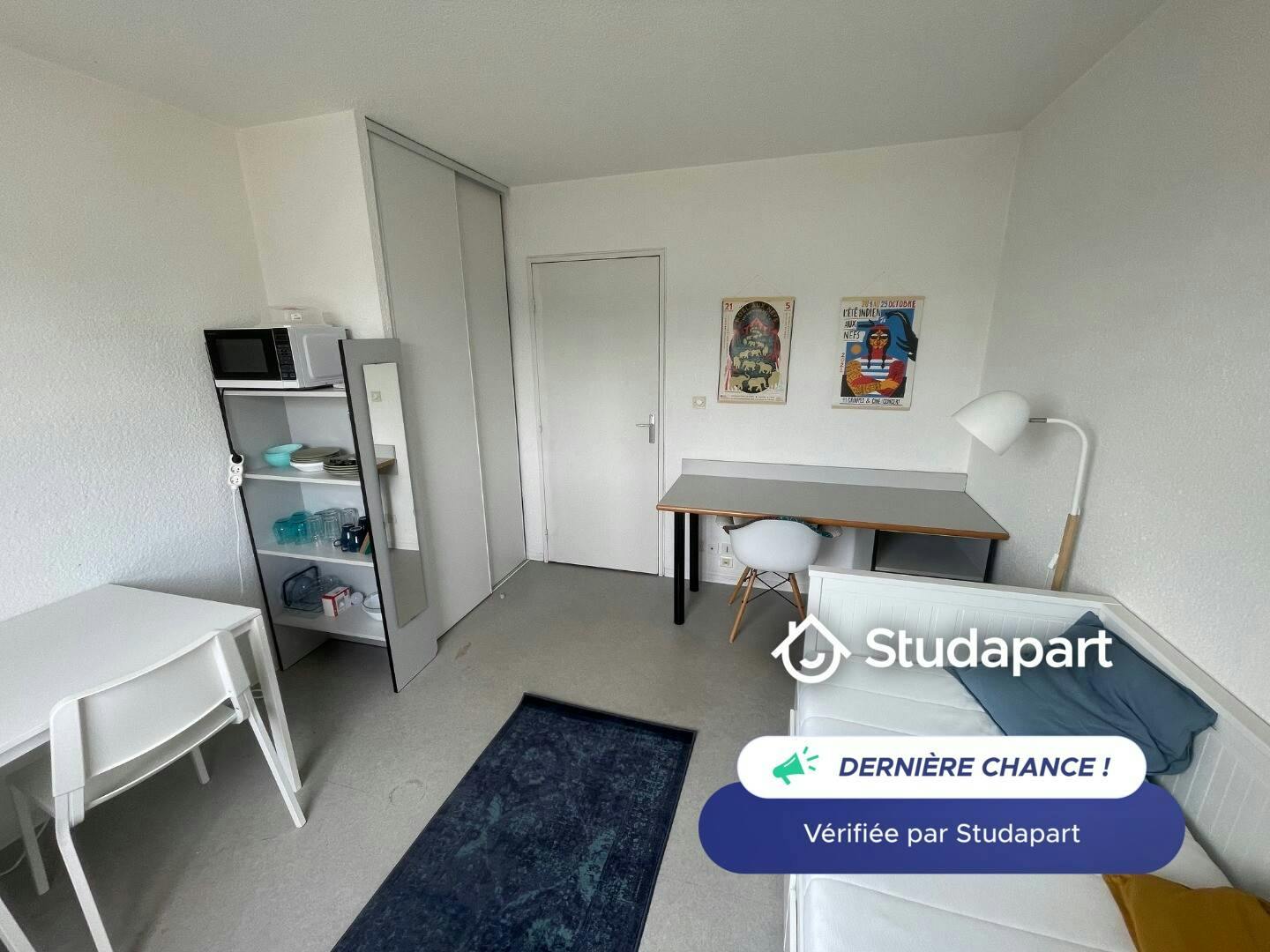 Apartament de închiriat pentru 490 EUR pe lună în Nantes, Rue Christian Pauc