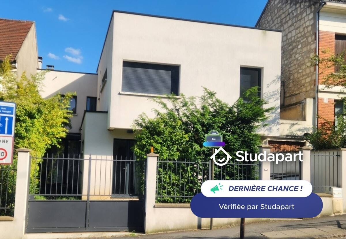 Apartment for rent on Rue René Thibert, Villejuif