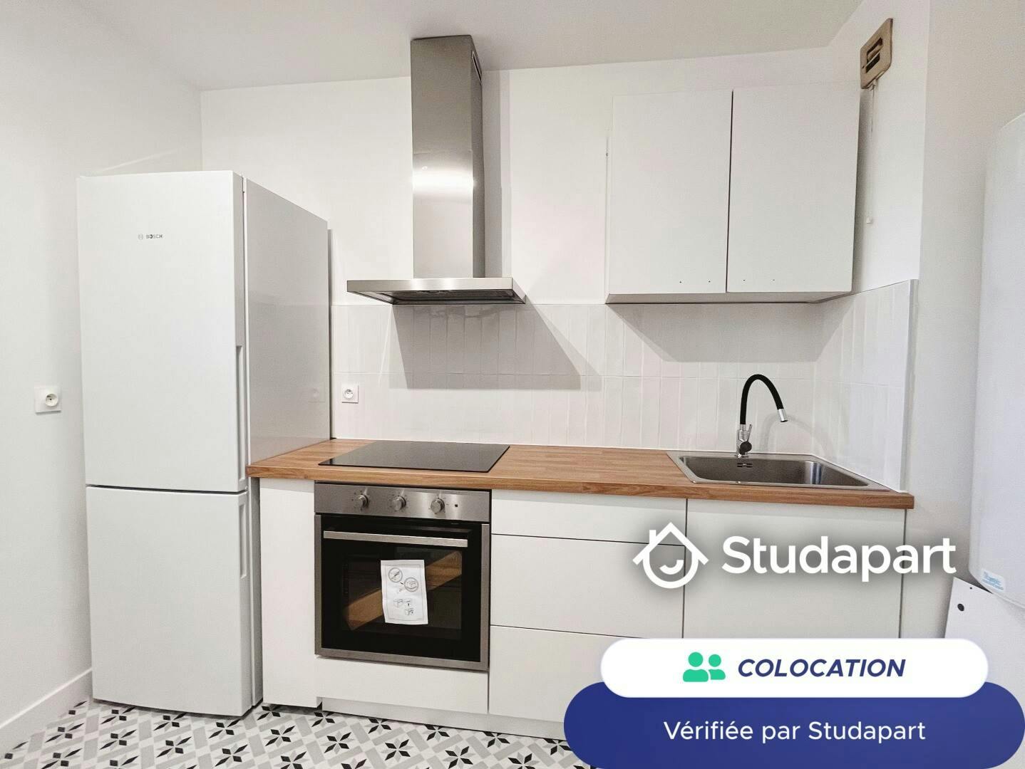 Private room for rent for €500 per month in Noisy-le-Grand, Promenade Michel Simon