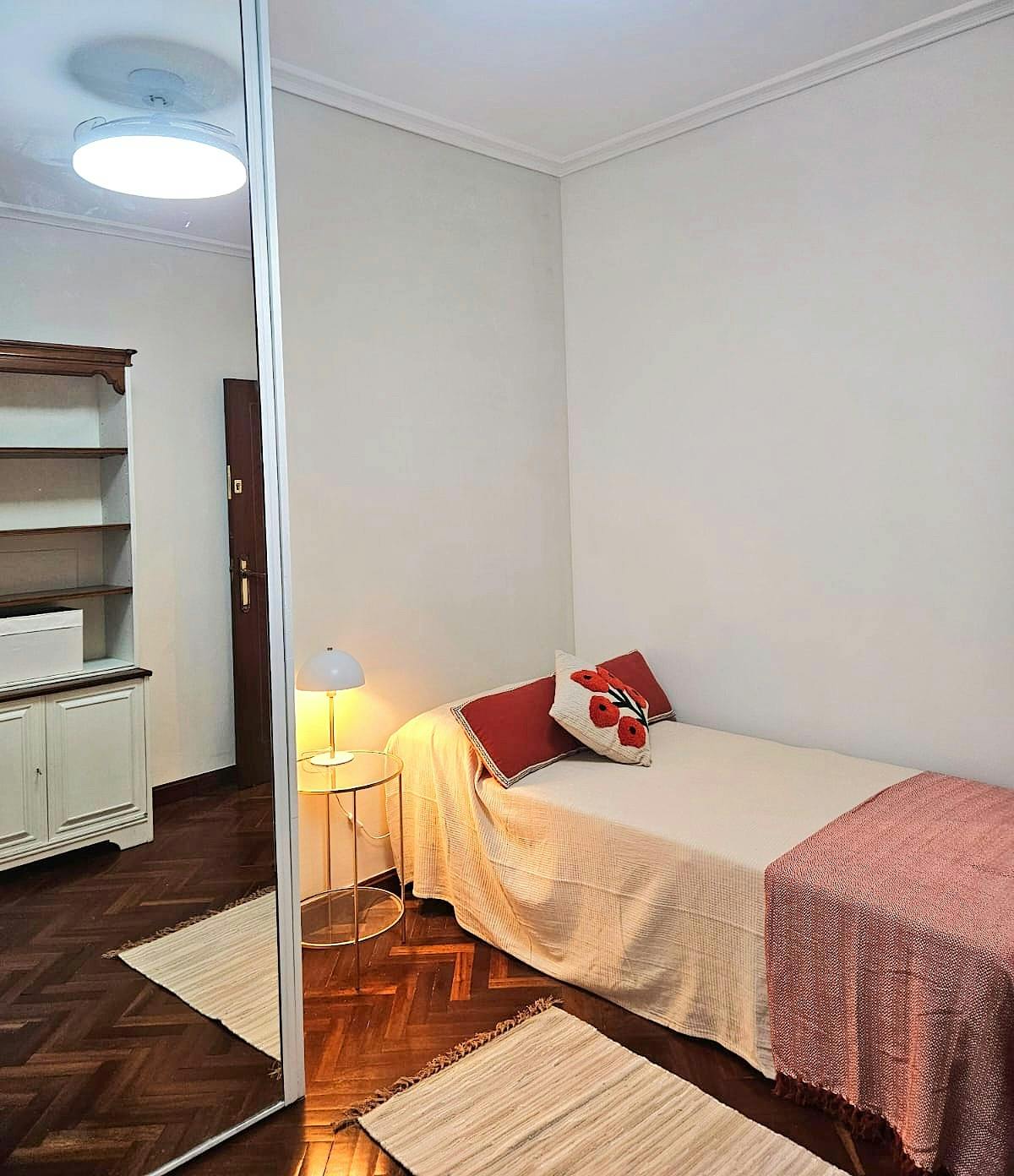 WG-Zimmer zu mieten für 445 € pro Monat in Zaragoza, Paseo de Fernando el Católico