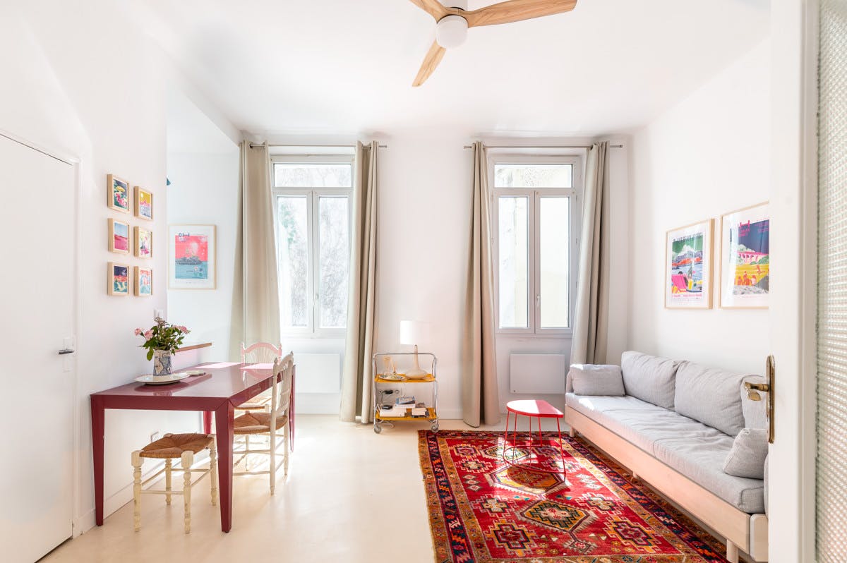 Apartment for rent for €1,150 per month in Marseille, Rue Saint-Pierre