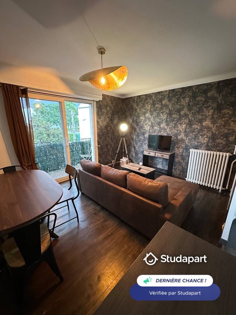 Wohnung zu mieten für 820 € pro Monat in Billère, Rue du Fronton