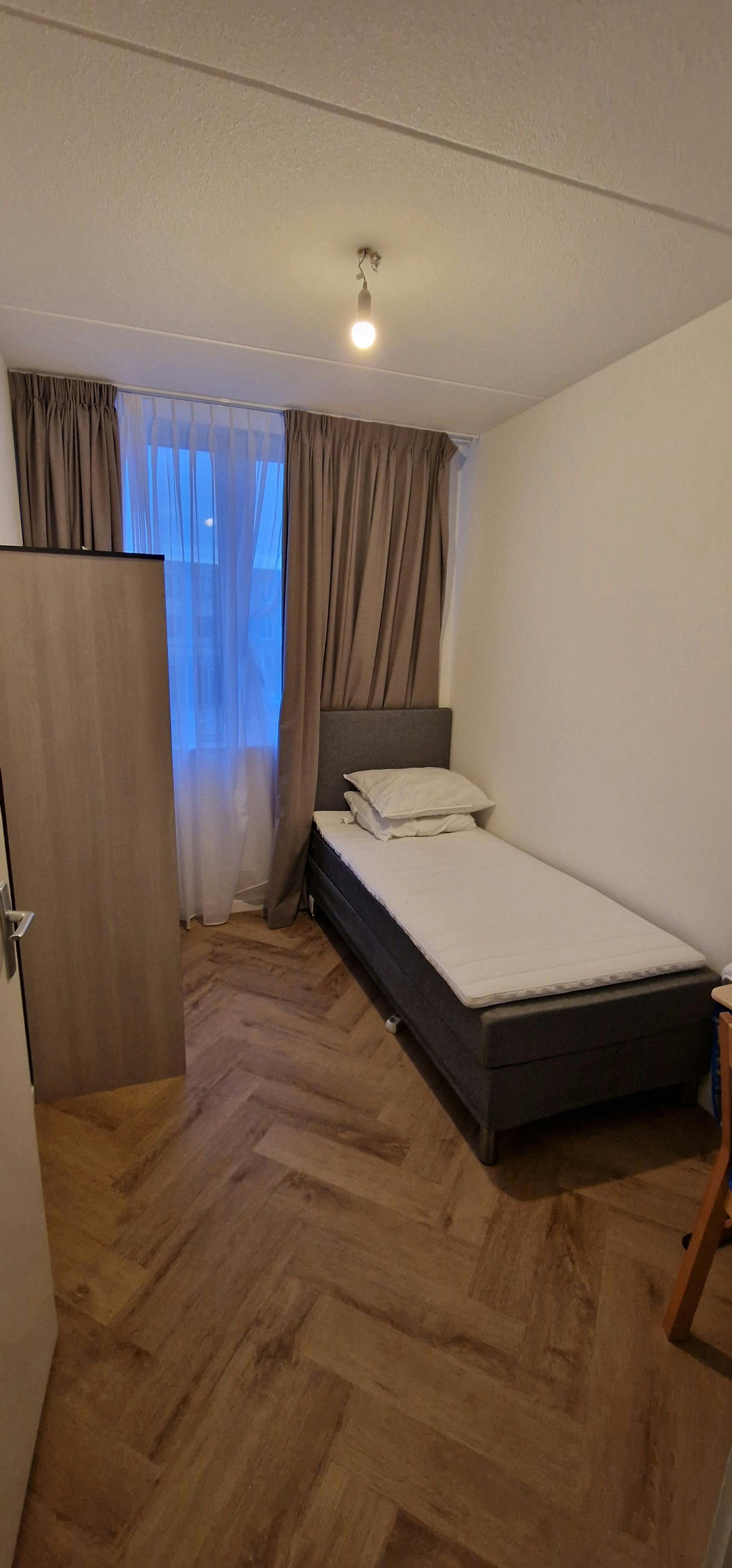 Bekijk foto 1/5 van studio in Nissewaard