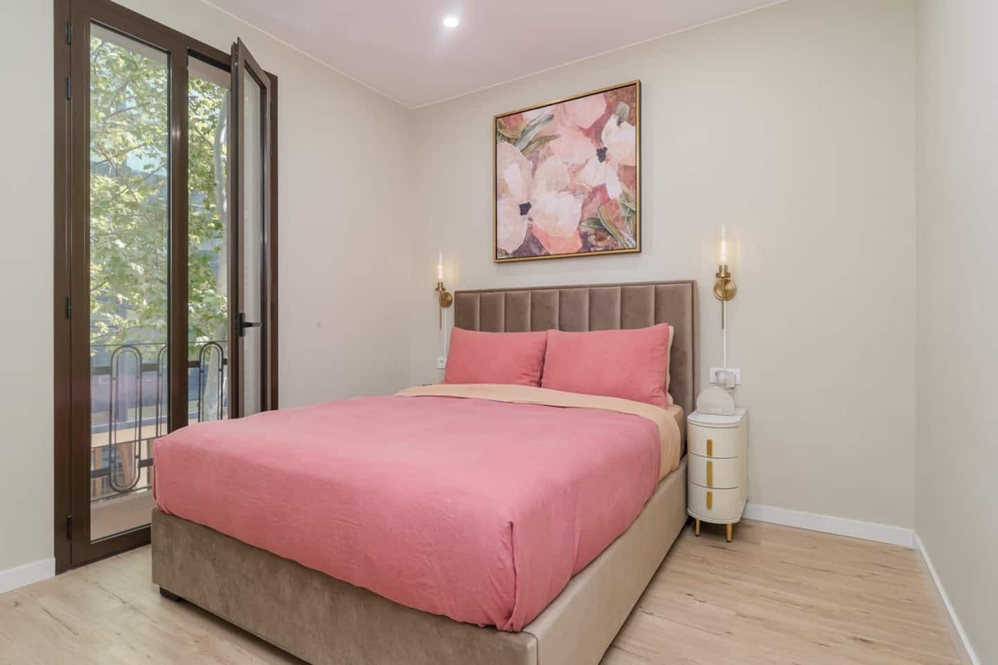 Carrer de la Llacuna, Barcelona preview