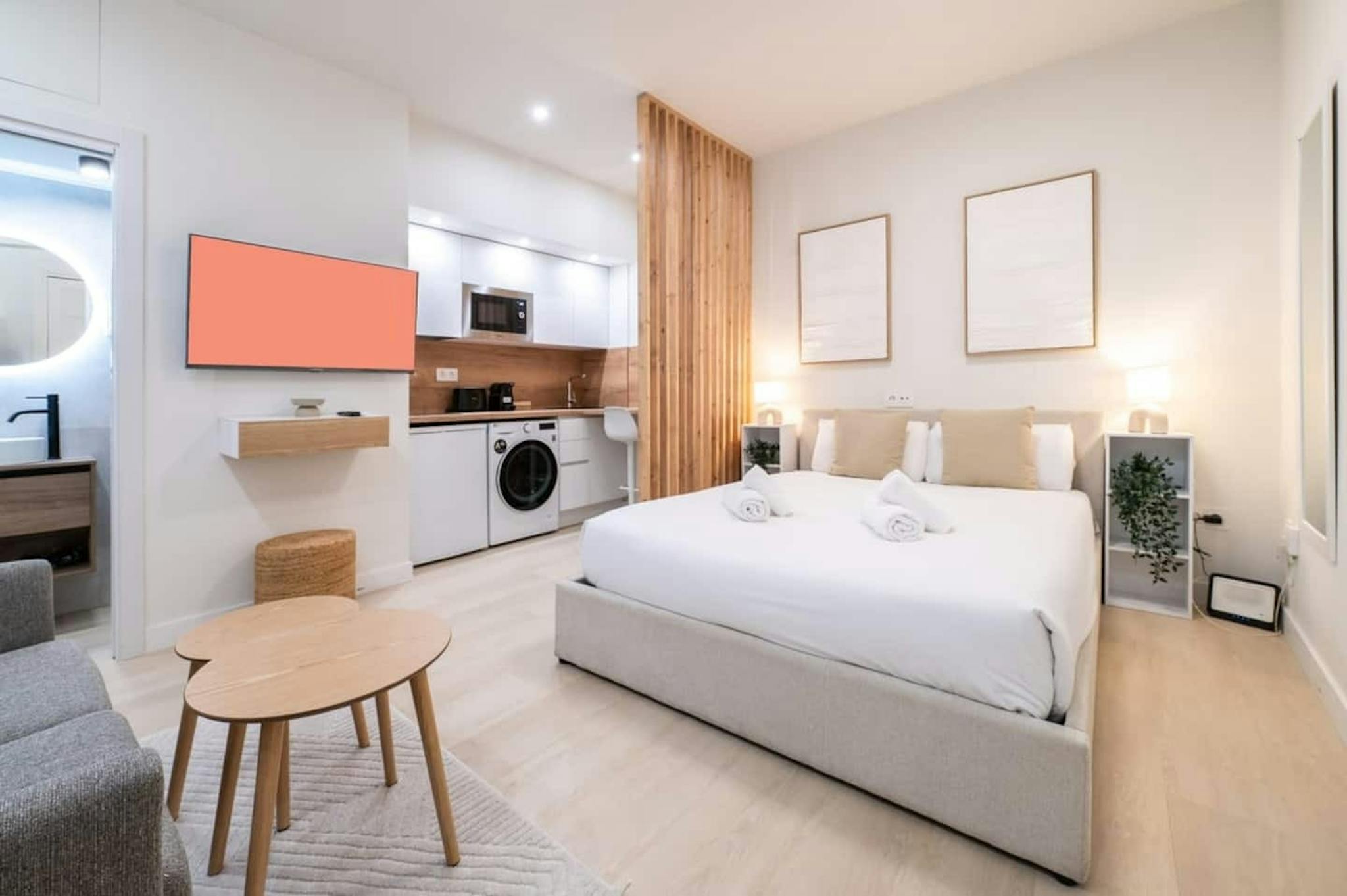 Calle del Reloj, Madrid preview