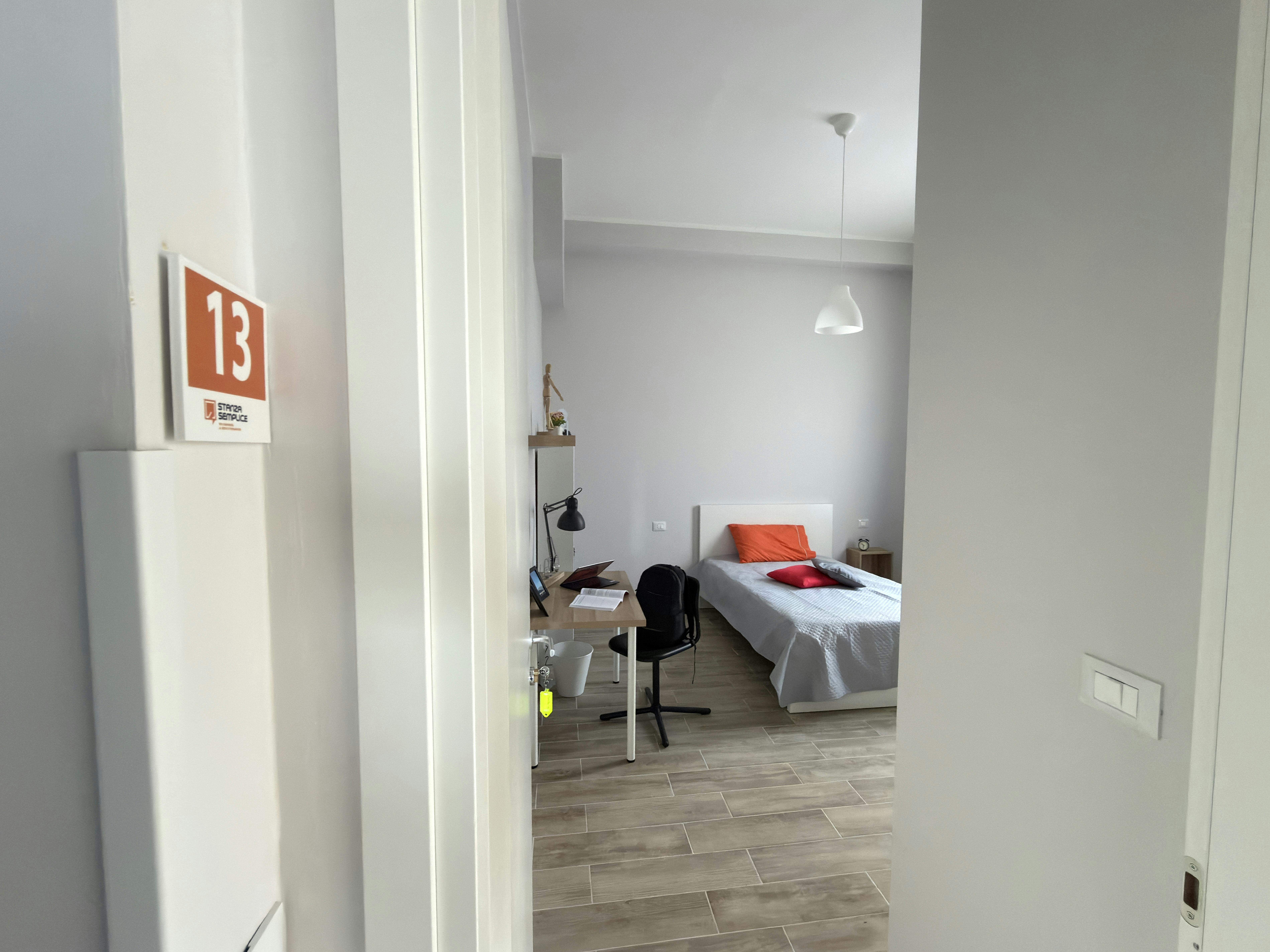 Habitación privada en alquiler por 525 € al mes en Pescara, Via Tirino