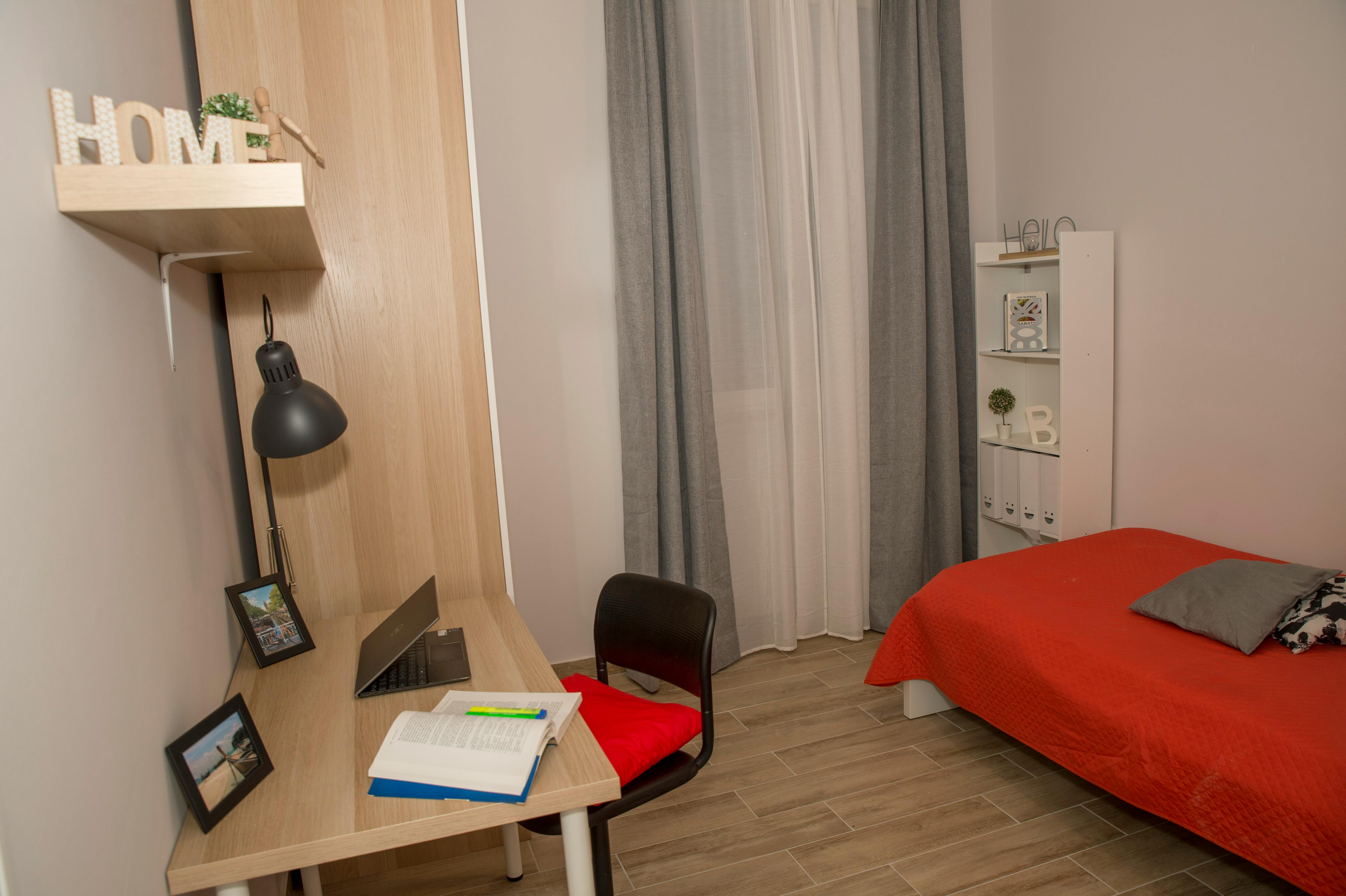 Single room Pescara, 1 bed, 9m² — photo 1