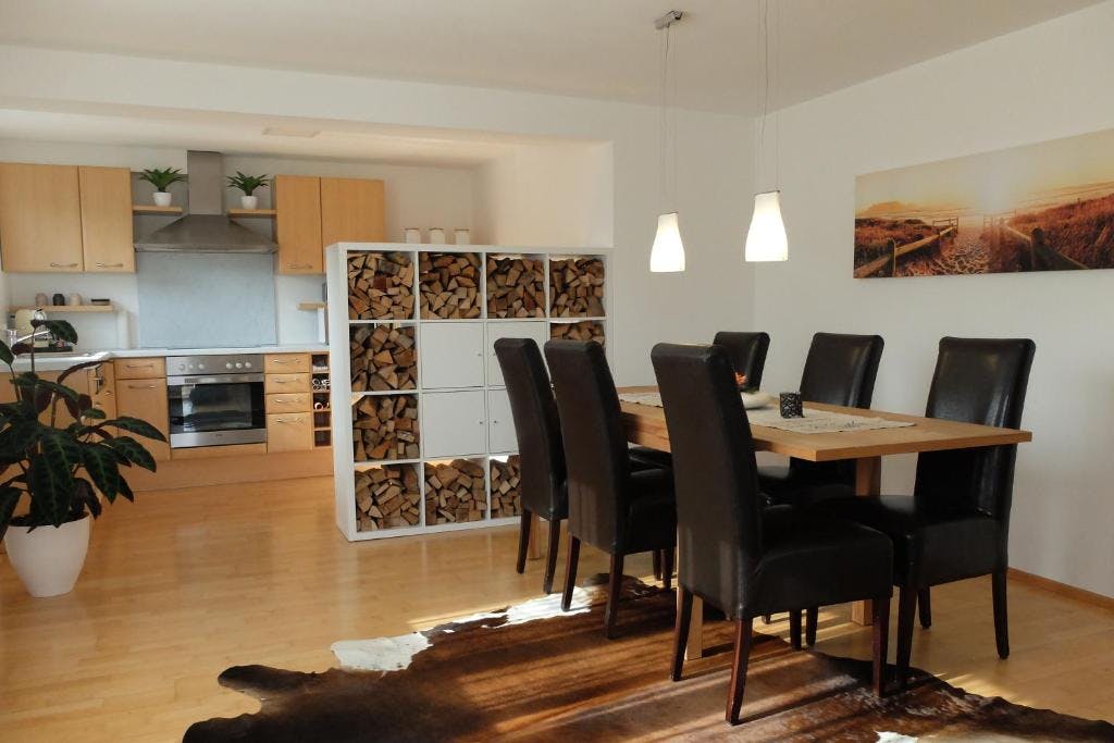 Apartment for rent for €2,800 per month in Höchst, Förstergasse