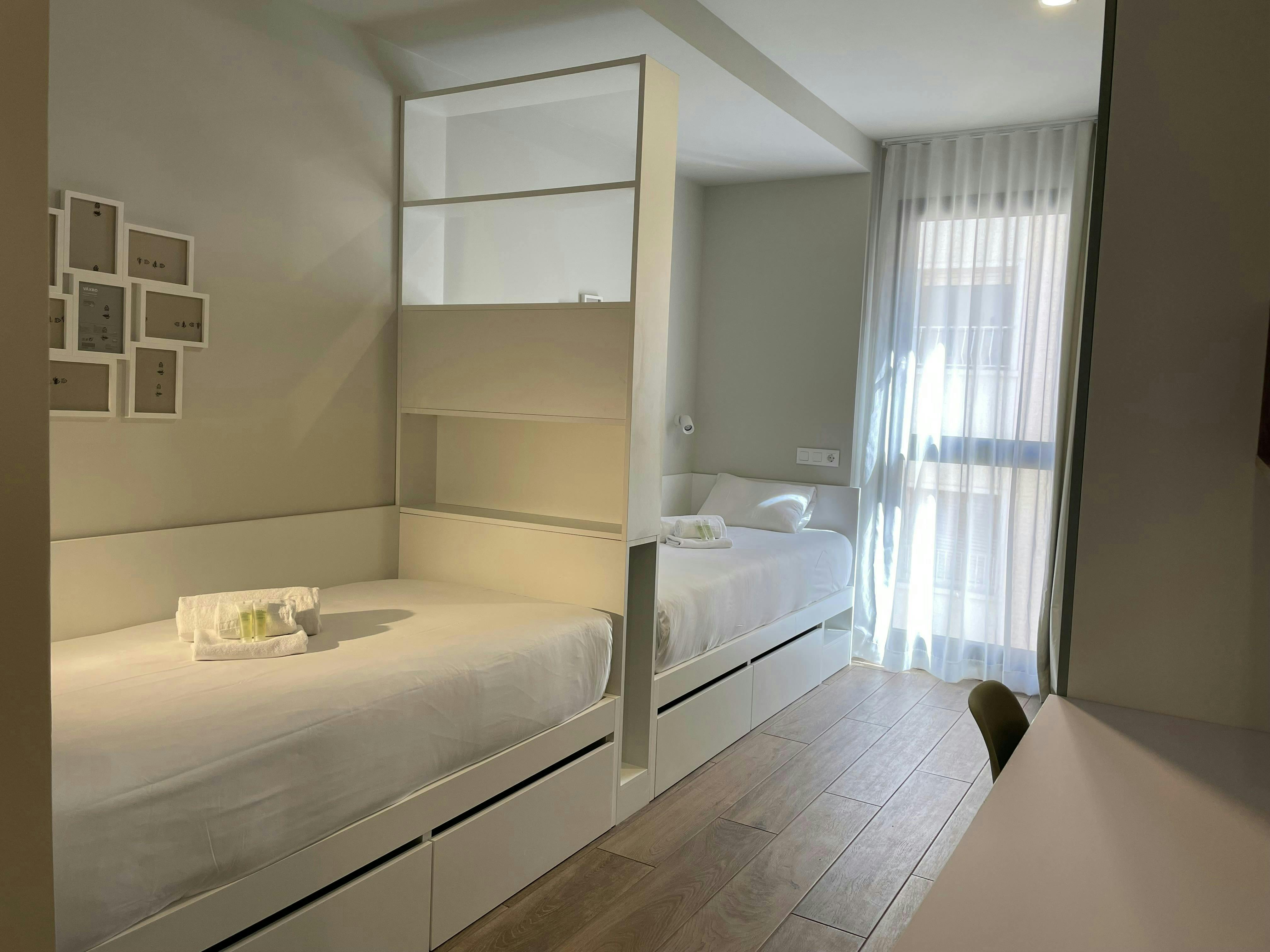 Shared room for rent for €630 per month in L'Hospitalet de Llobregat, Carrer Doctor Jaume Ferran i Clua