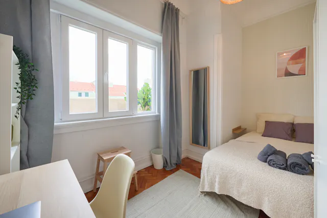 Private room in Avenida Almirante Reis, Lisbon (1676757) room image 1