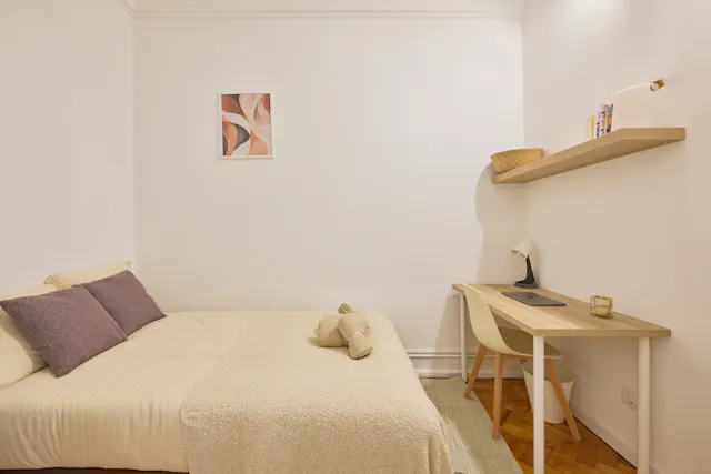 Private room in Avenida Almirante Reis, Lisbon (1676798) room image 1