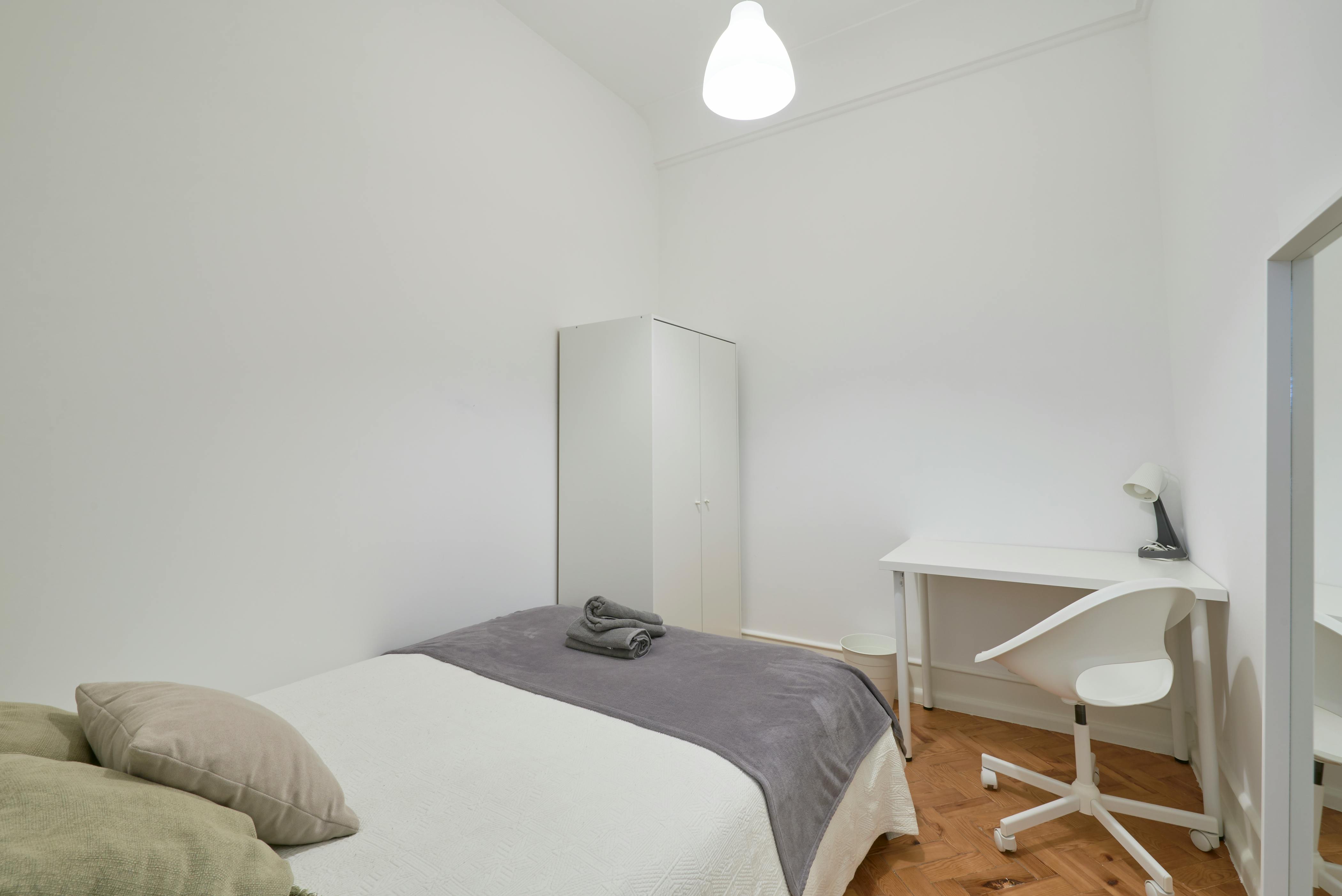 Single room Lisbon, 1 bed, 7m² — photo 1