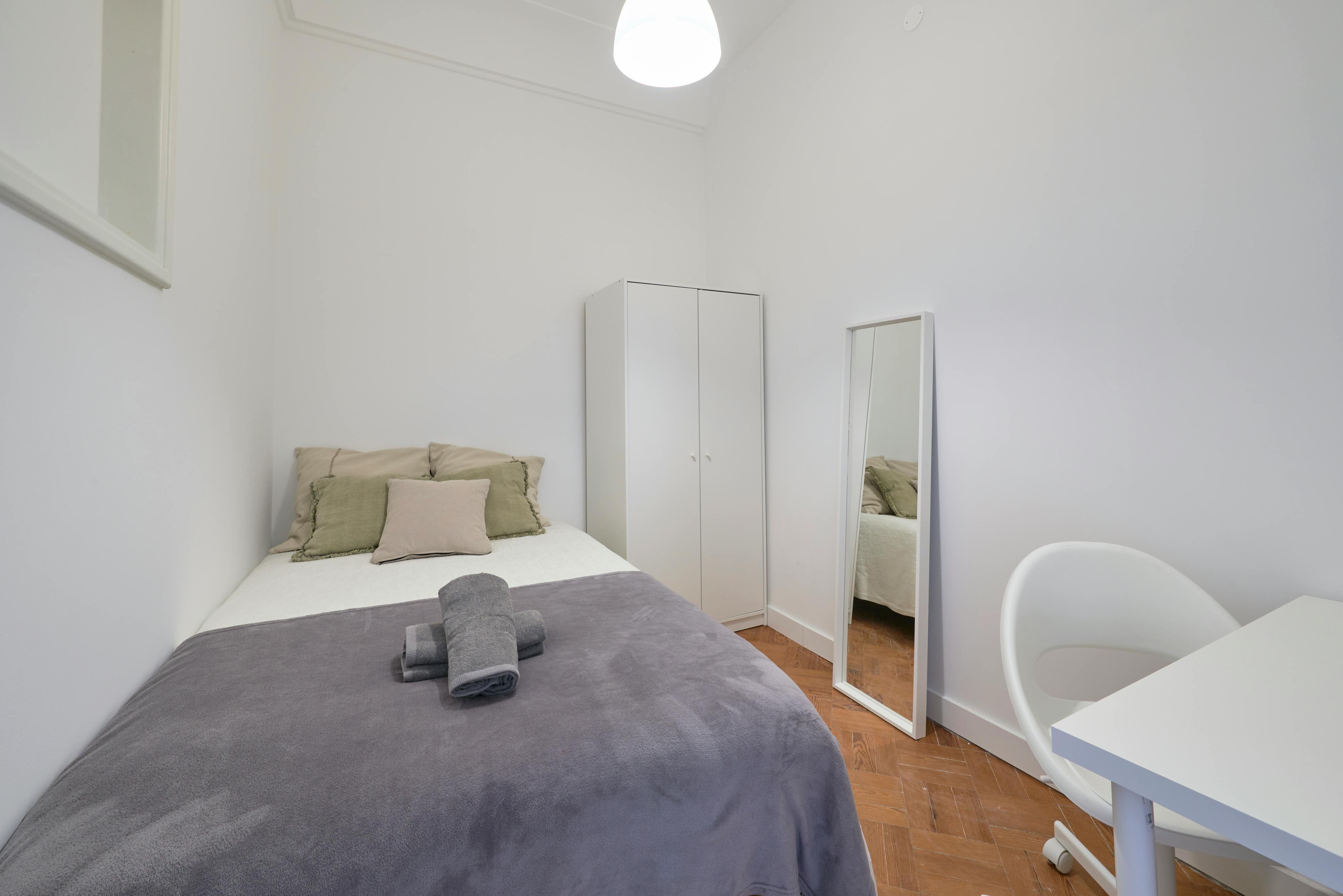Single room Lisbon, 1 bed, 7m² — photo 1
