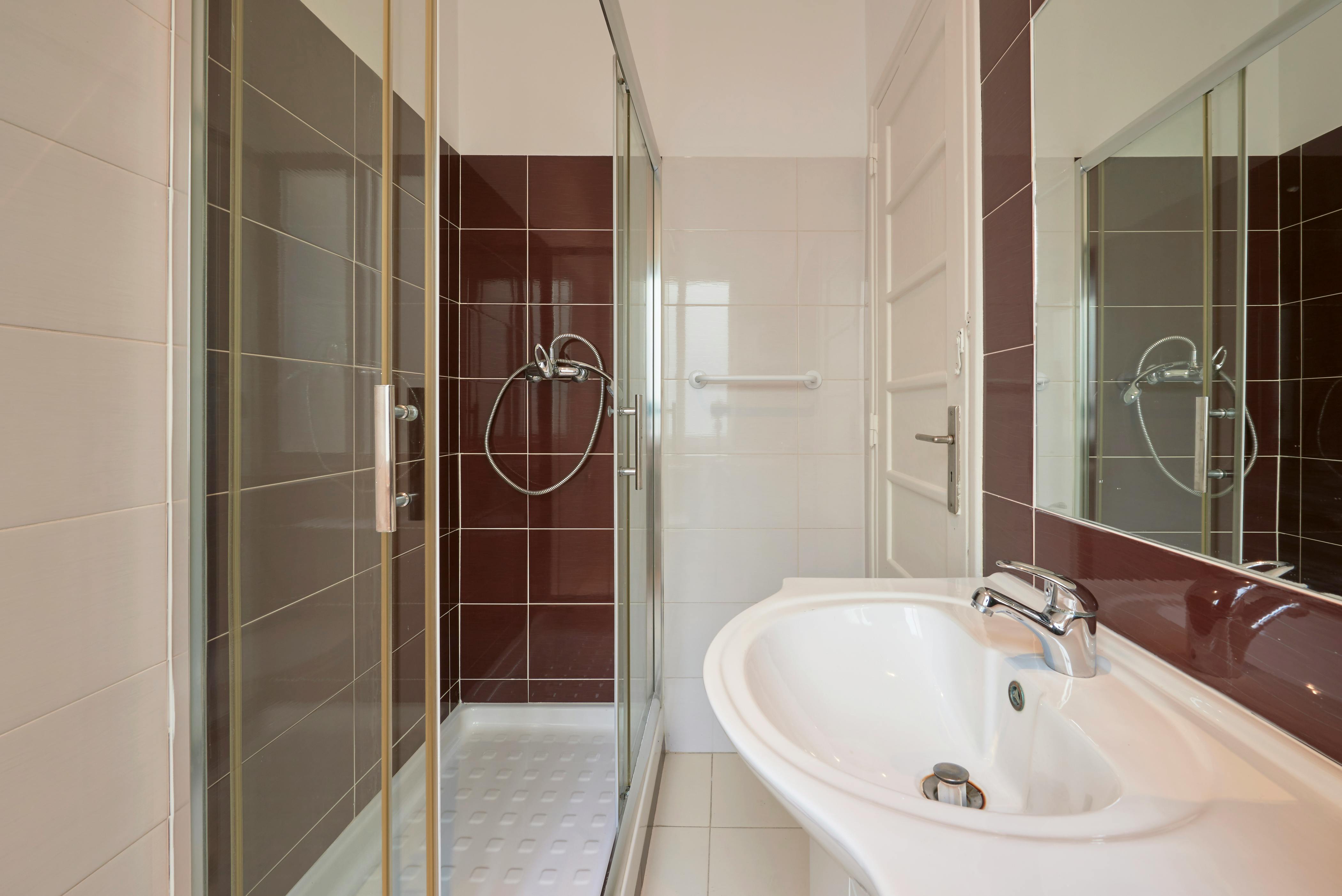 Single room Lisbon, 1 bed, 10m² — photo 8