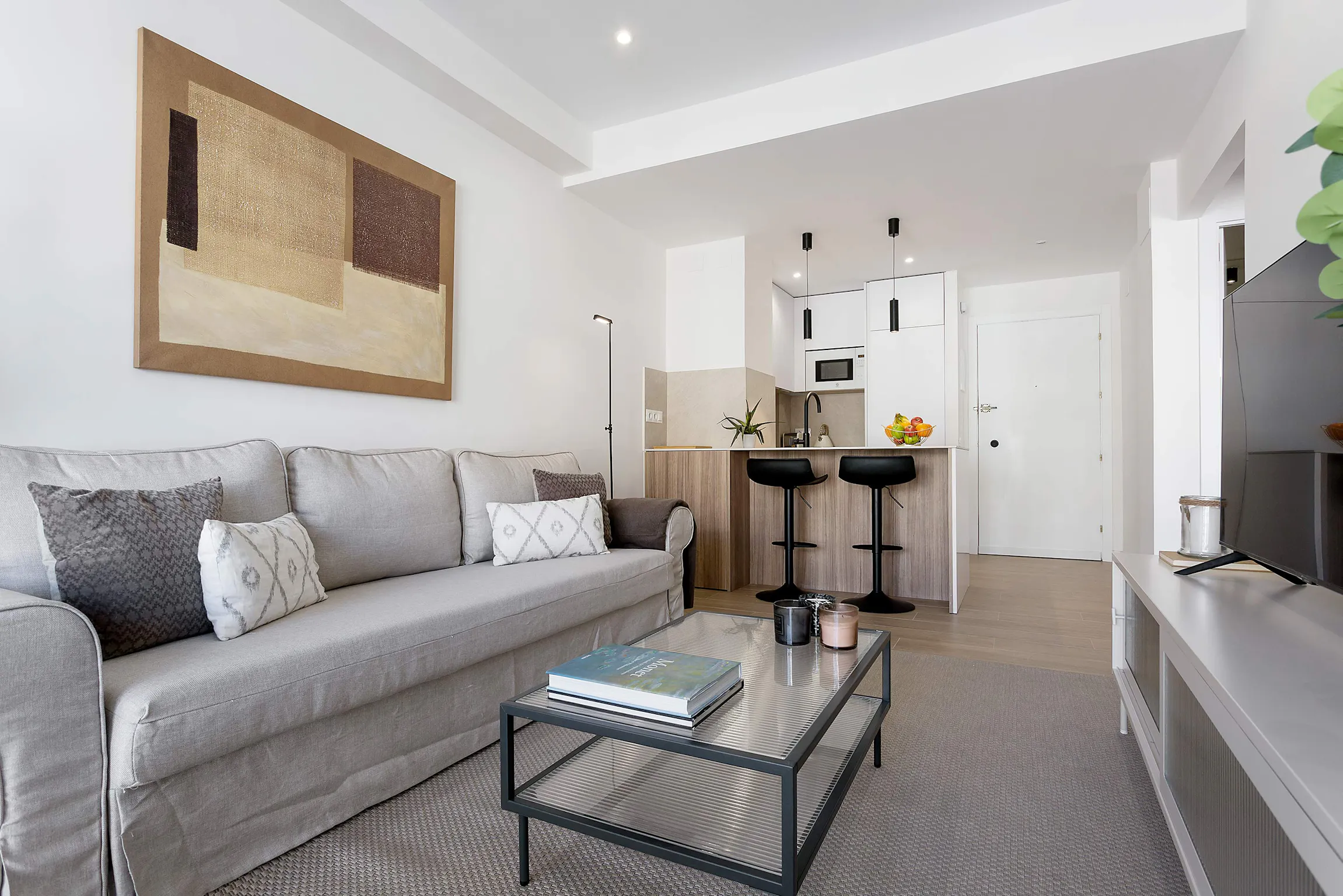 1-Bedroom Apartment in Calle de Pedro Teixeira, Madrid (1676839) ROOM 2