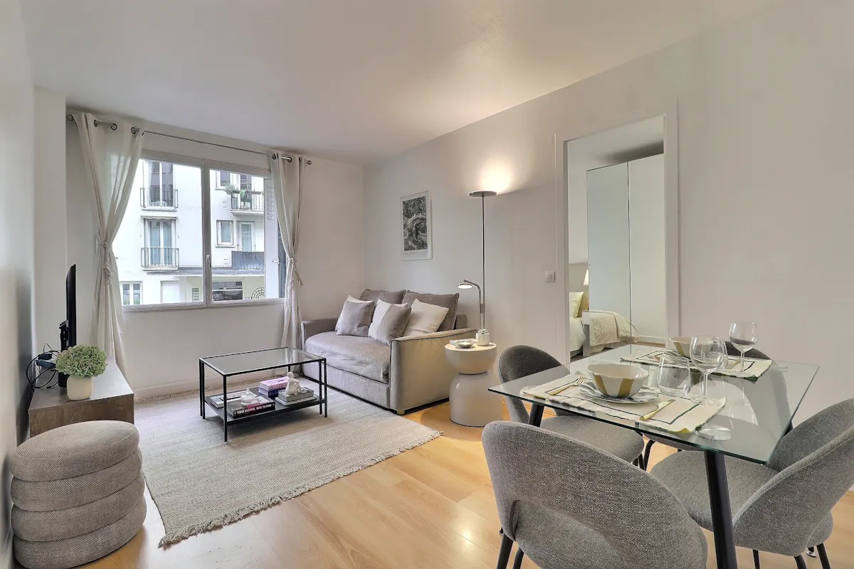 1-Bedroom Apartment in Rue de la Fédération, Paris (1676957) ROOM