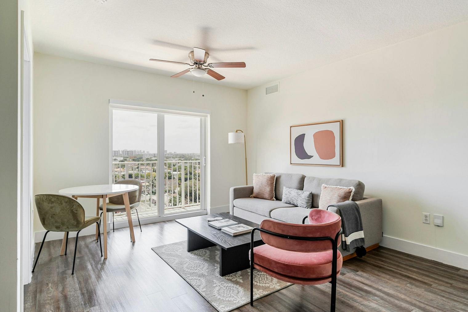Квартира за оренду для $4,794 на місяць у Miami, Northwest 7th Street