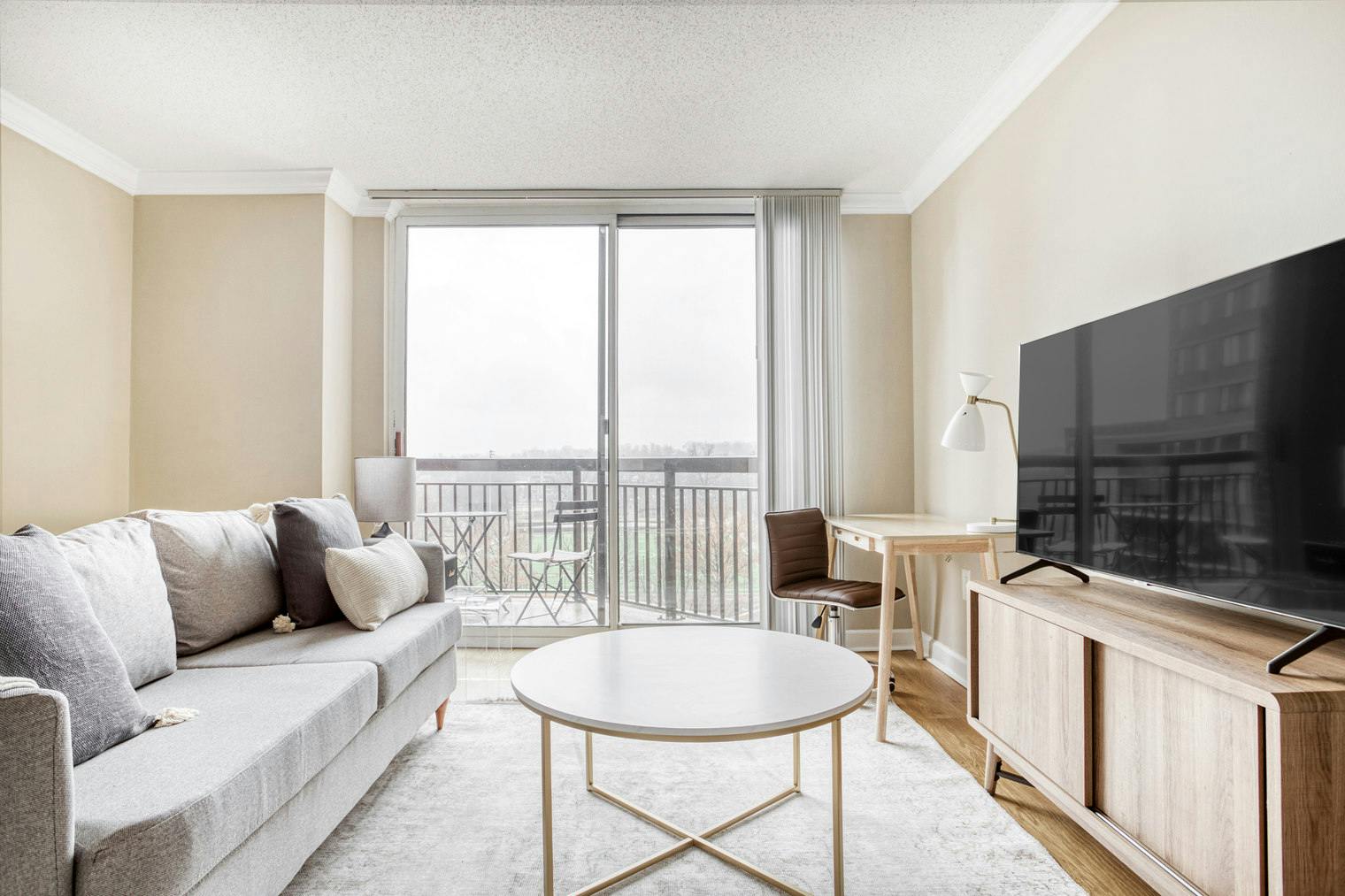 Appartement te huur voor $2,265 per maand in Arlington, 15th Street South