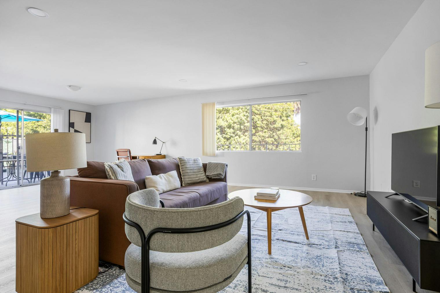 Appartement à louer pour $5,589/mois à Los Angeles, North Sweetzer Avenue