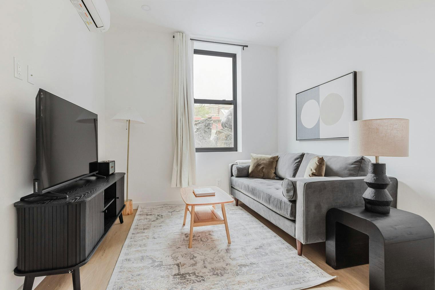 公寓 正在以 $6,092 的月租出租，其位于 Kings County, Union Avenue