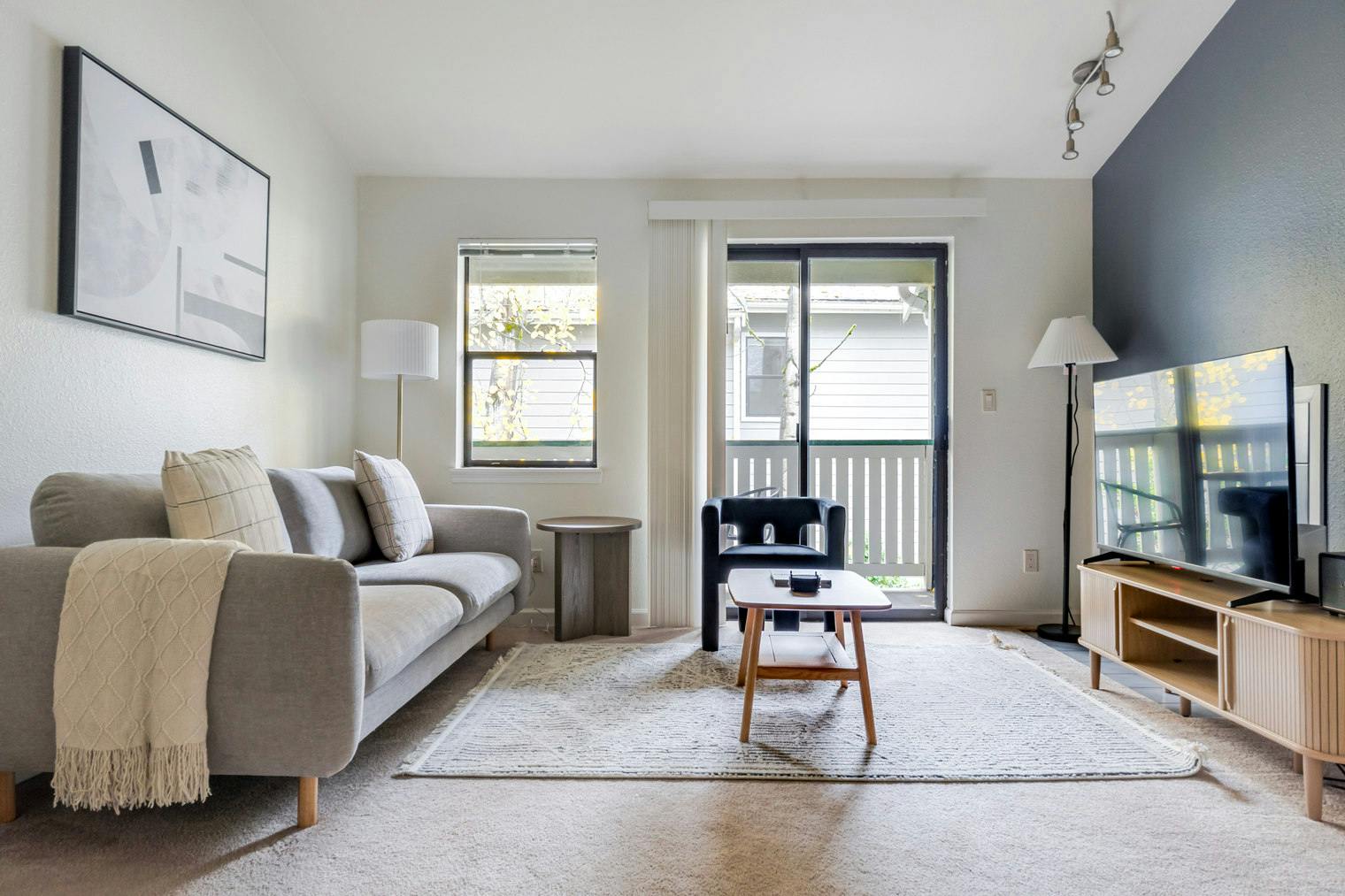 Apartment for rent for $2,889 per month in Redmond, Northeast 40th Street