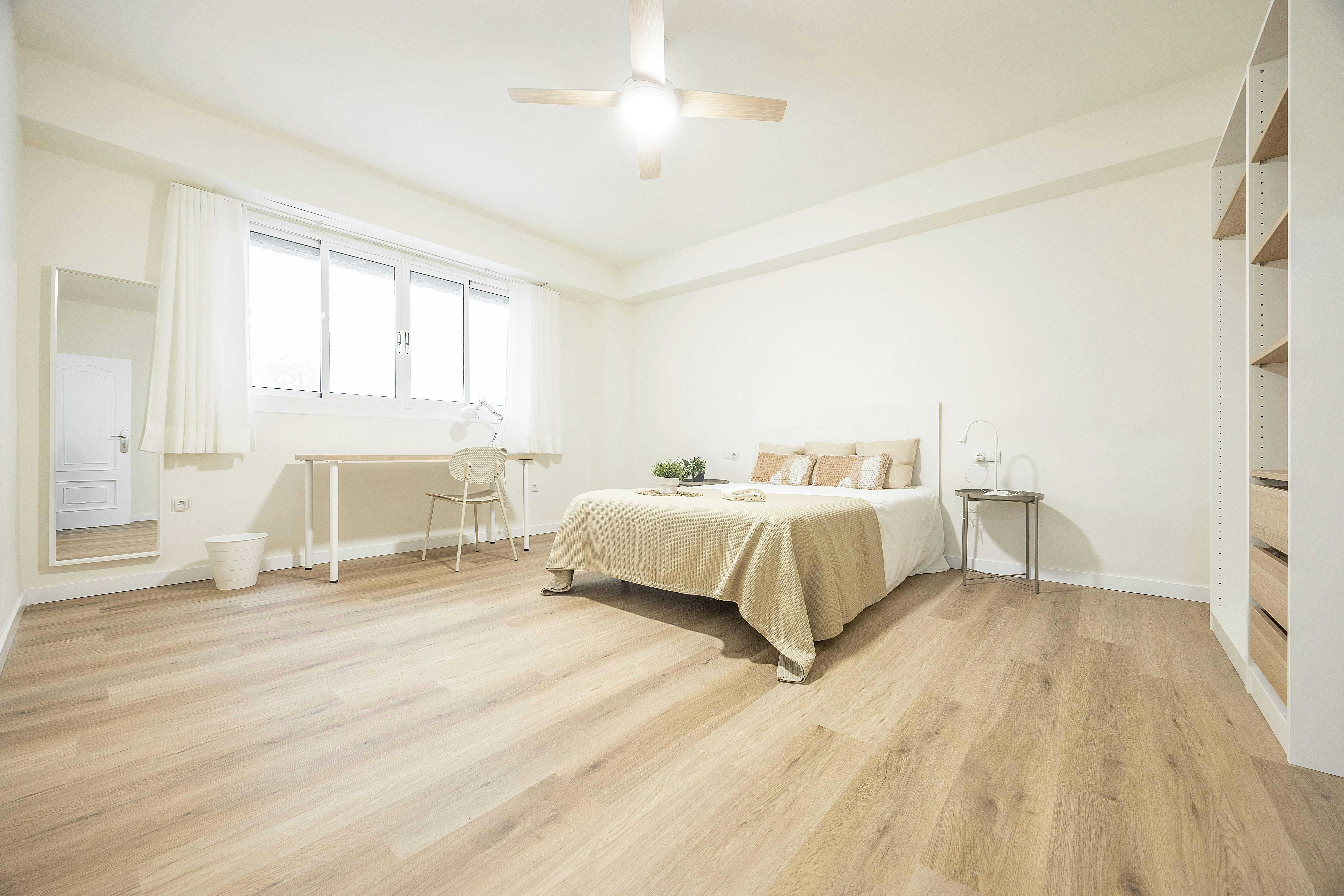 Carrer de l'Escultor Josep Capuz, Valencia Valencia