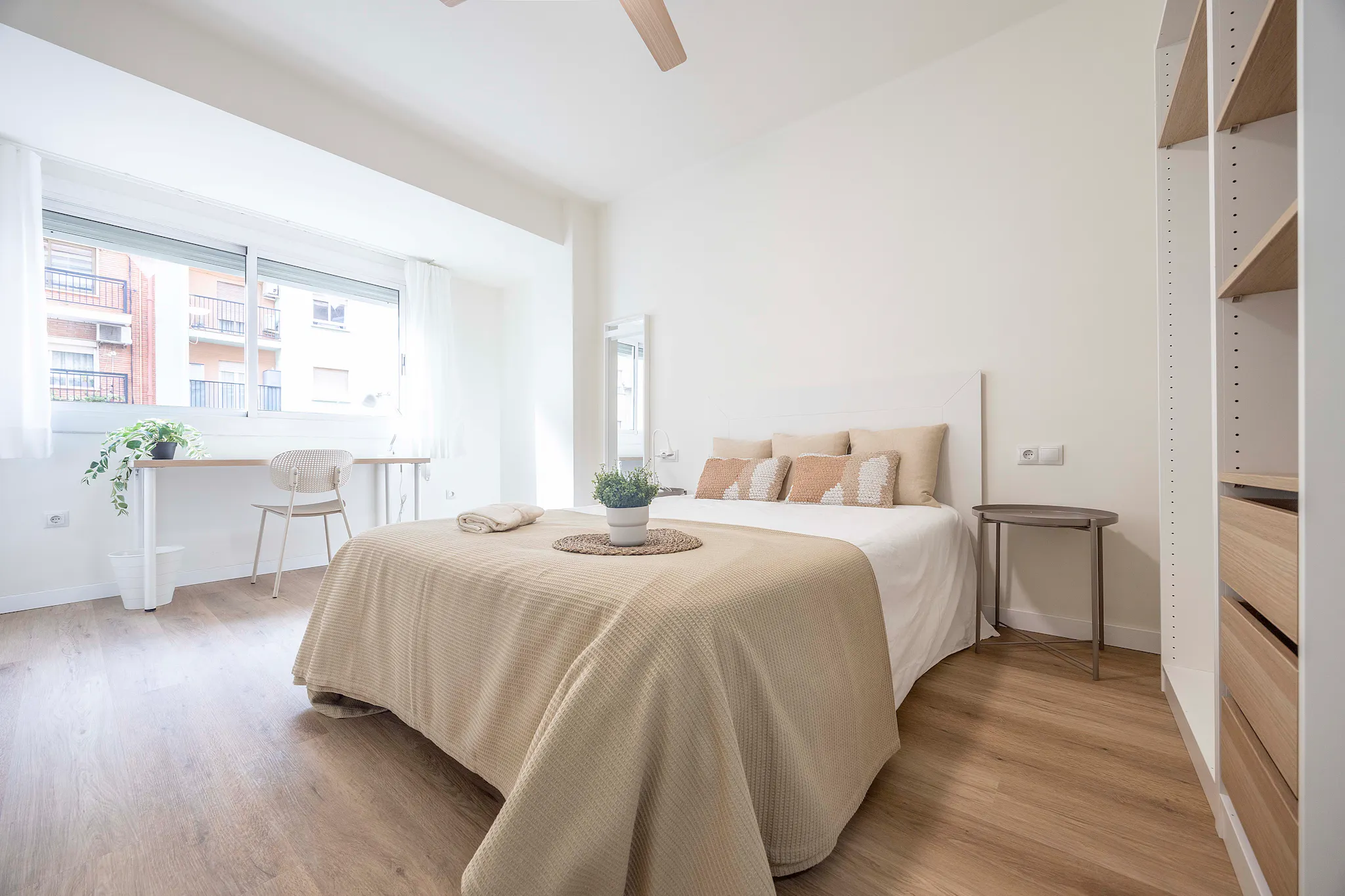 Carrer de l'Escultor Josep Capuz, Valencia preview