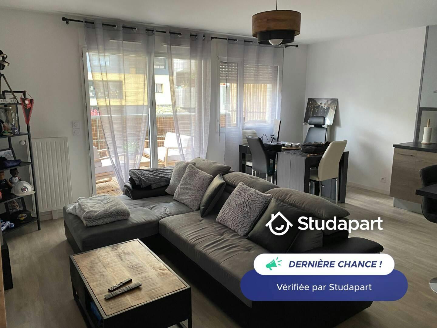 Квартира за оренду для 1 200 EUR на місяць у Rennes, Rue Elsa Triolet