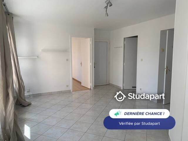 Apartamento para alugar por € 700 por mês em Dijon, Rue Félix Trutat