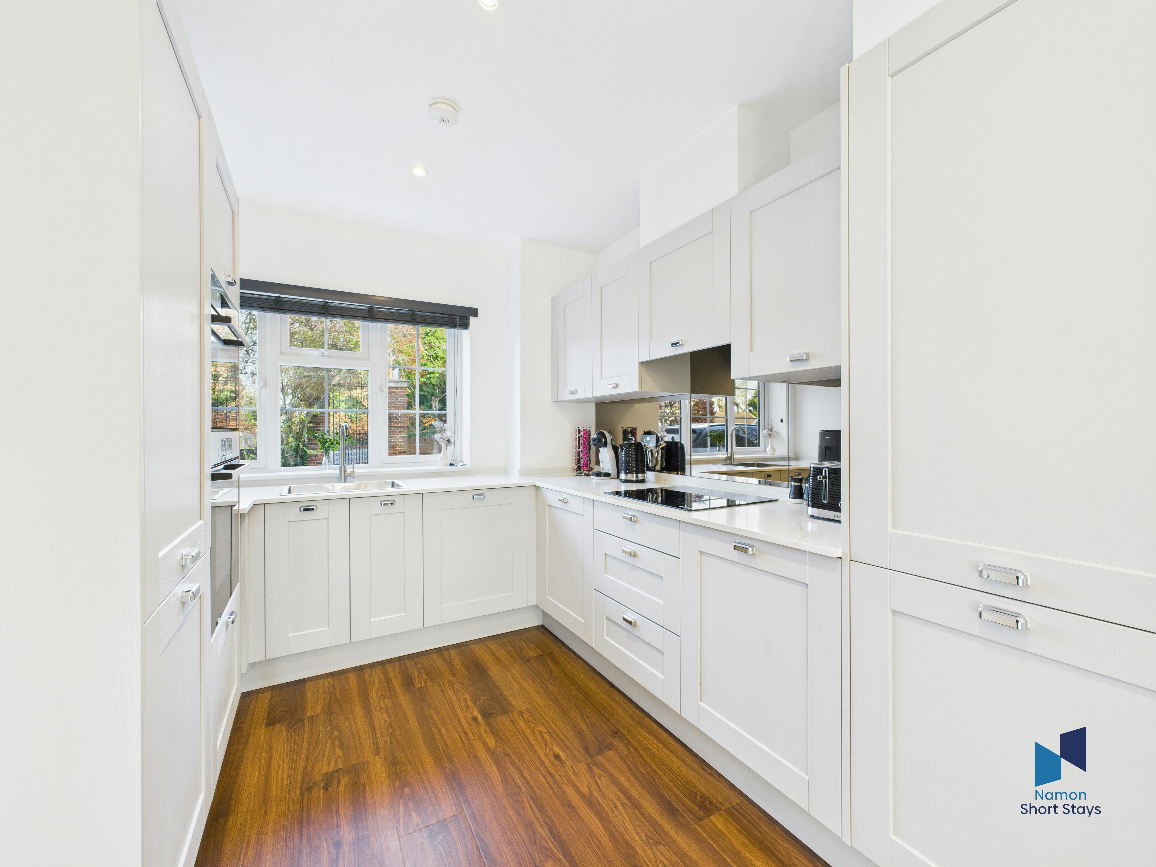 Apartment South Croydon, 4 beds — photo 7