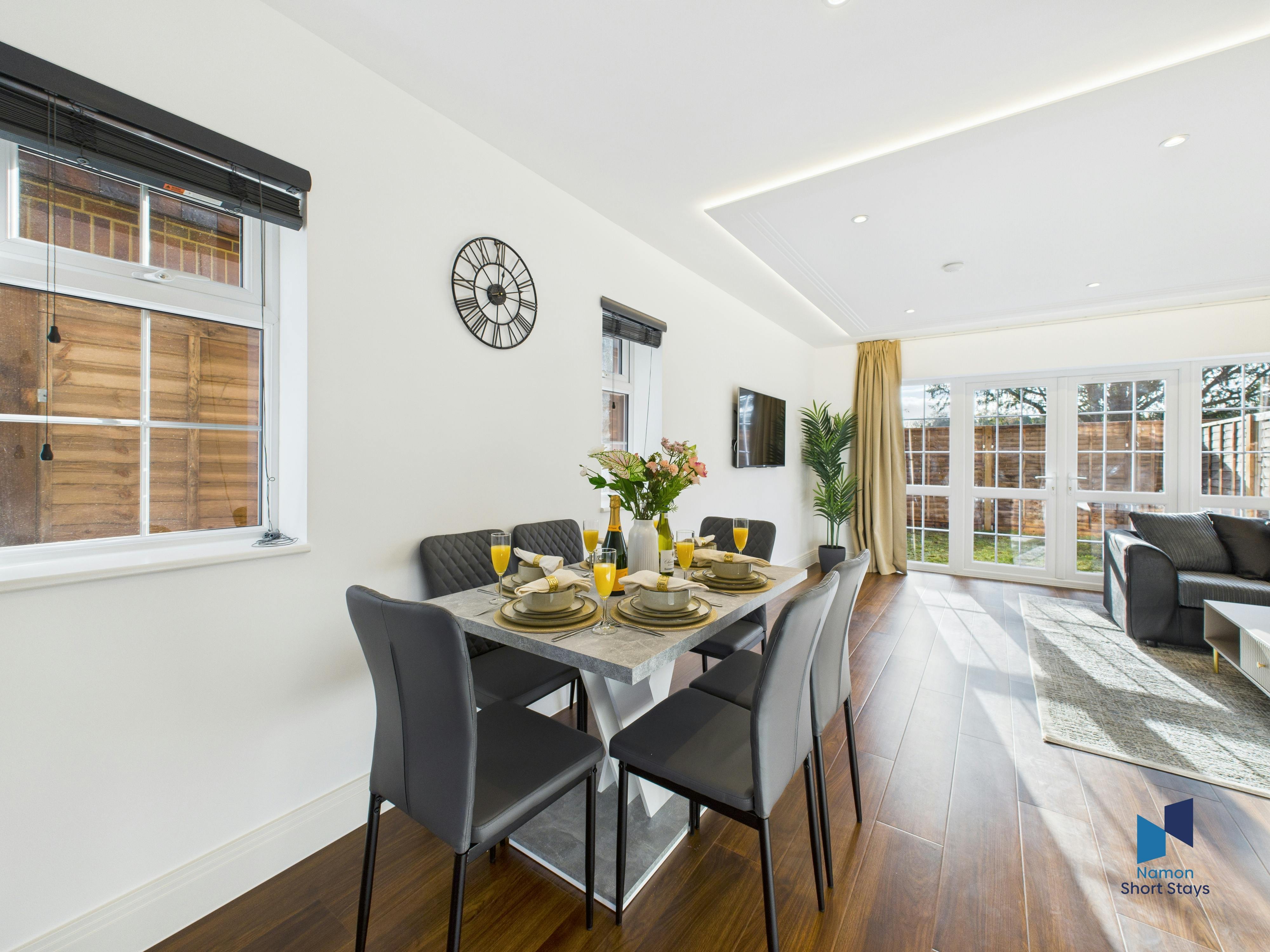 Apartment South Croydon, 4 beds — photo 10
