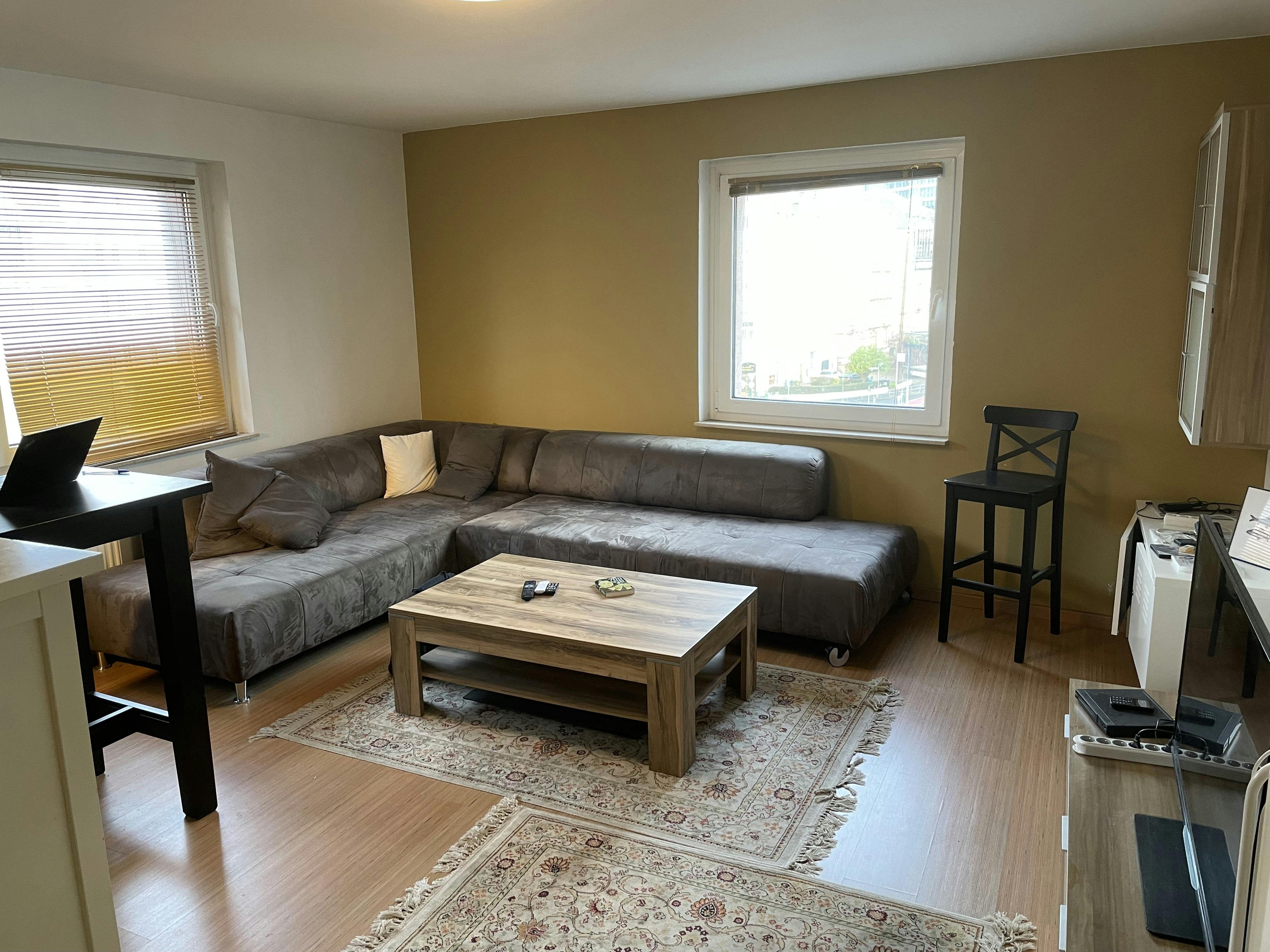 Mieszkanie do wynajęcia za 1100 € miesięcznie w mieście Frankfurt am Main, Gutleutstraße