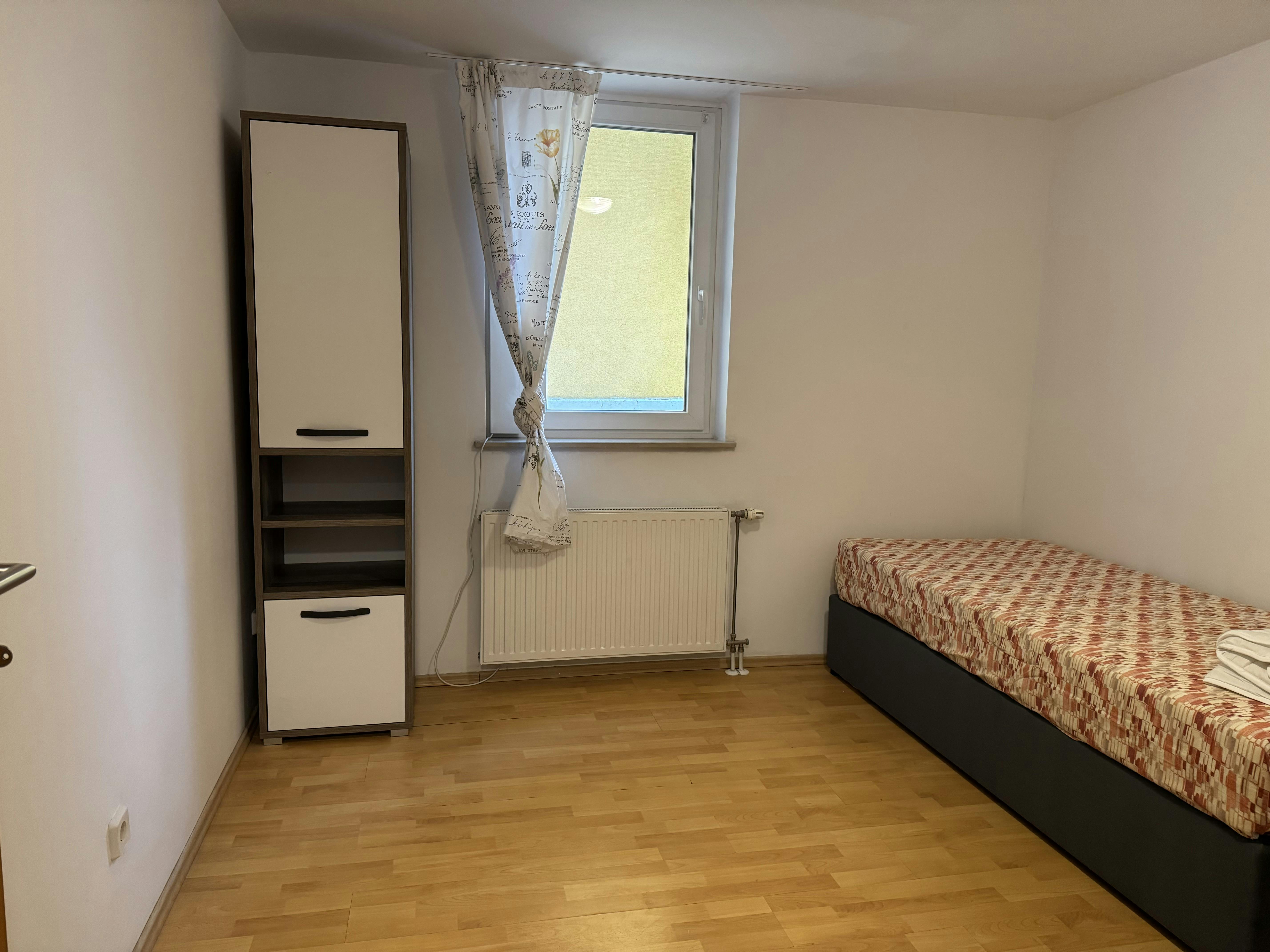 Shared room for rent for €800 per month in Ljubljana, Mala Čolnarska ulica