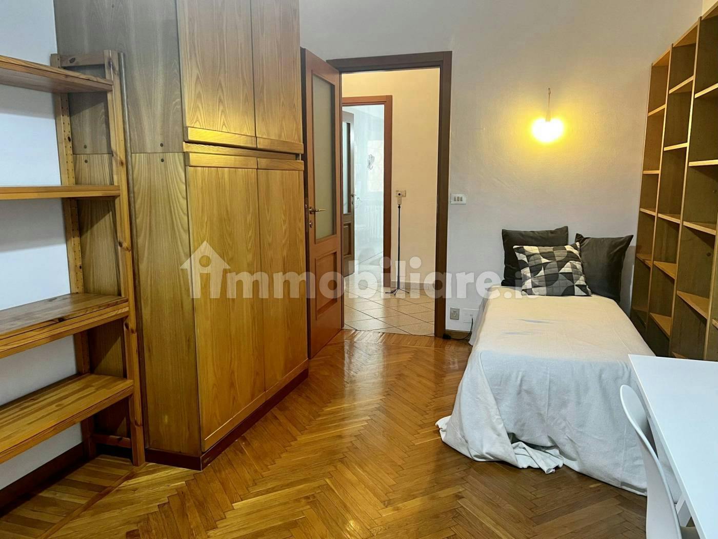 WG-Zimmer zu mieten für 430 € pro Monat in Turin, Lungo Po Alessandro Antonelli
