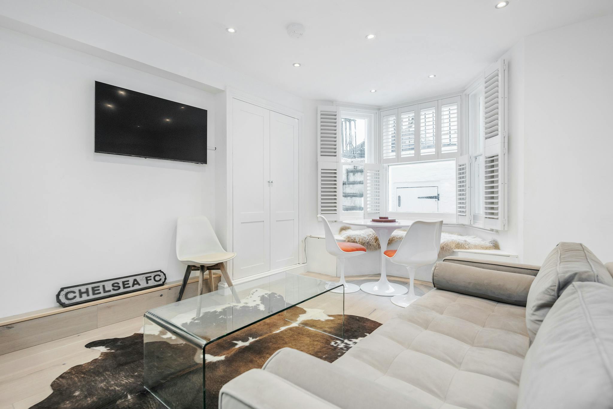 Apartment for rent for £3,950 per month in London, Ifield Road