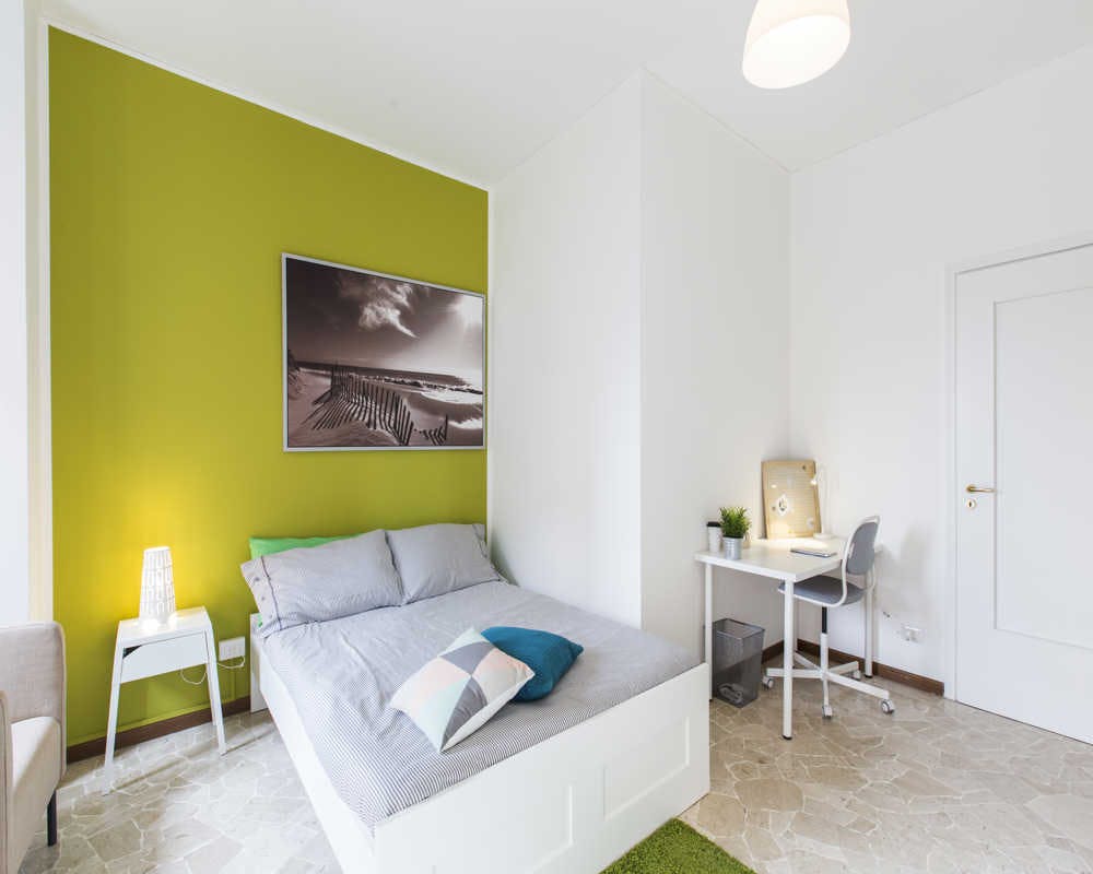 私人房间 正在以 €500 的月租出租，其位于 Cesano Boscone, Via dei Mandorli