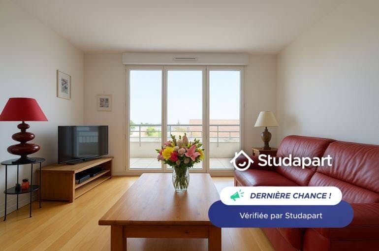 Квартира сдается в аренду за 1 330 € в месяц в Plaisir, Rue Abel Guyet