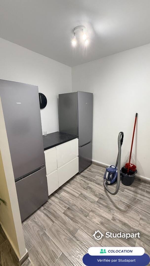 Private room for rent on Allée du Dragon, Évry-Courcouronnes – pohled 6