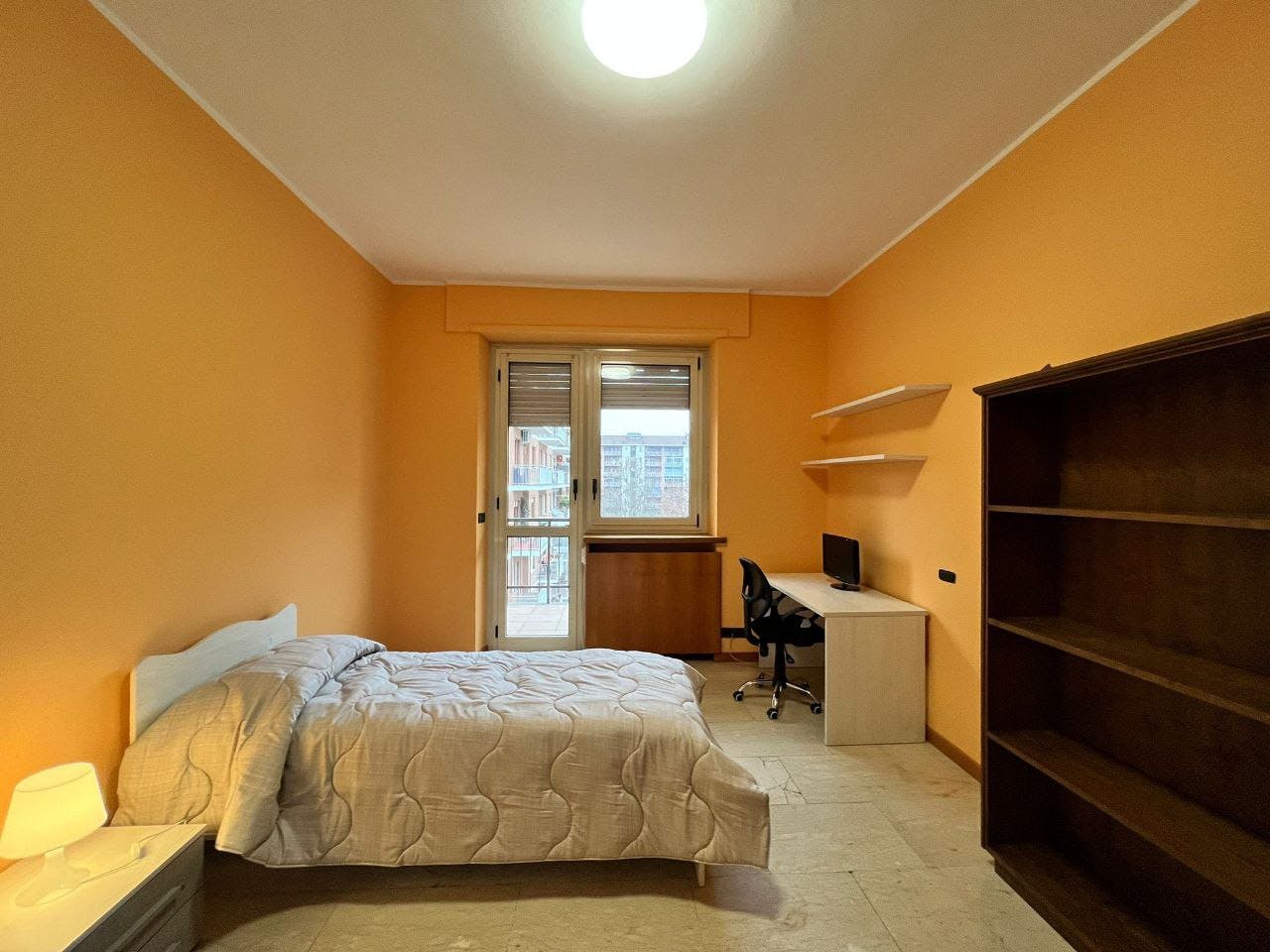 Chambre privée à louer pour 450 €/mois à Turin, Via San Marino