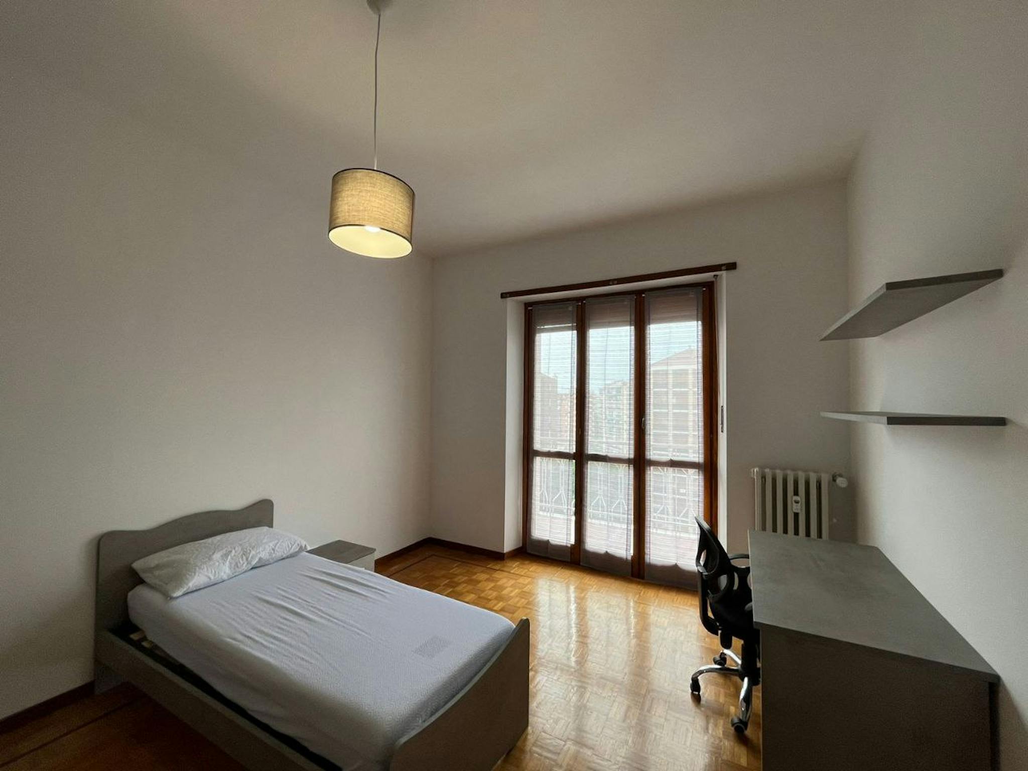 Via Buenos Aires, Turin preview